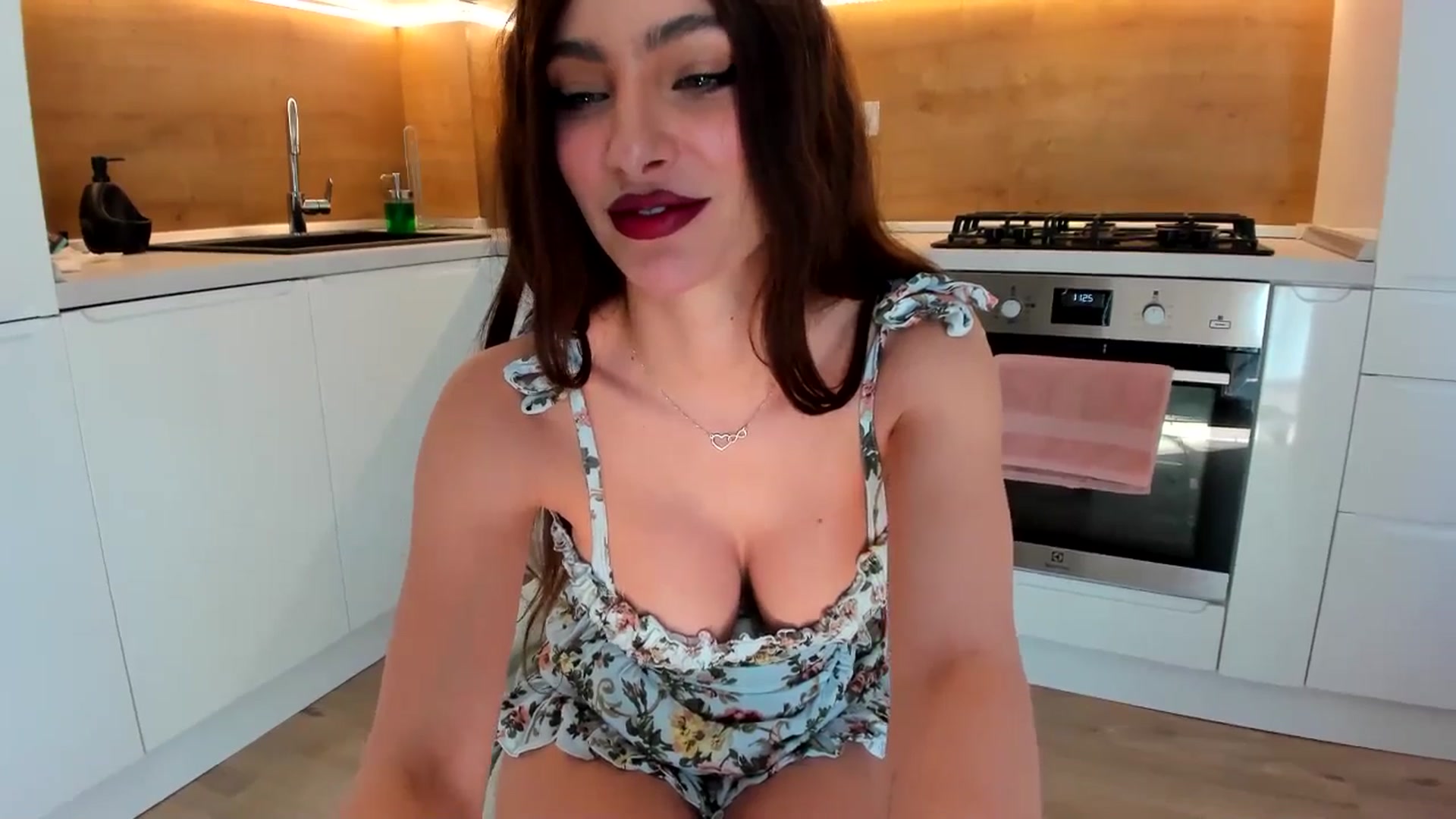 Gallery image thumbnail from DennyA's myfreecams stream on, 04/30/2025, 14:00 image 11 of 20
