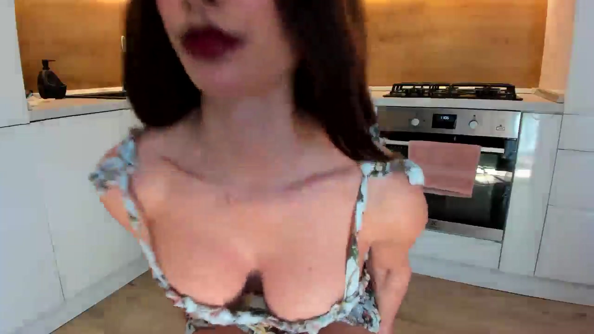 Gallery image thumbnail from DennyA's myfreecams stream on, 04/30/2025, 14:00 image 4 of 20