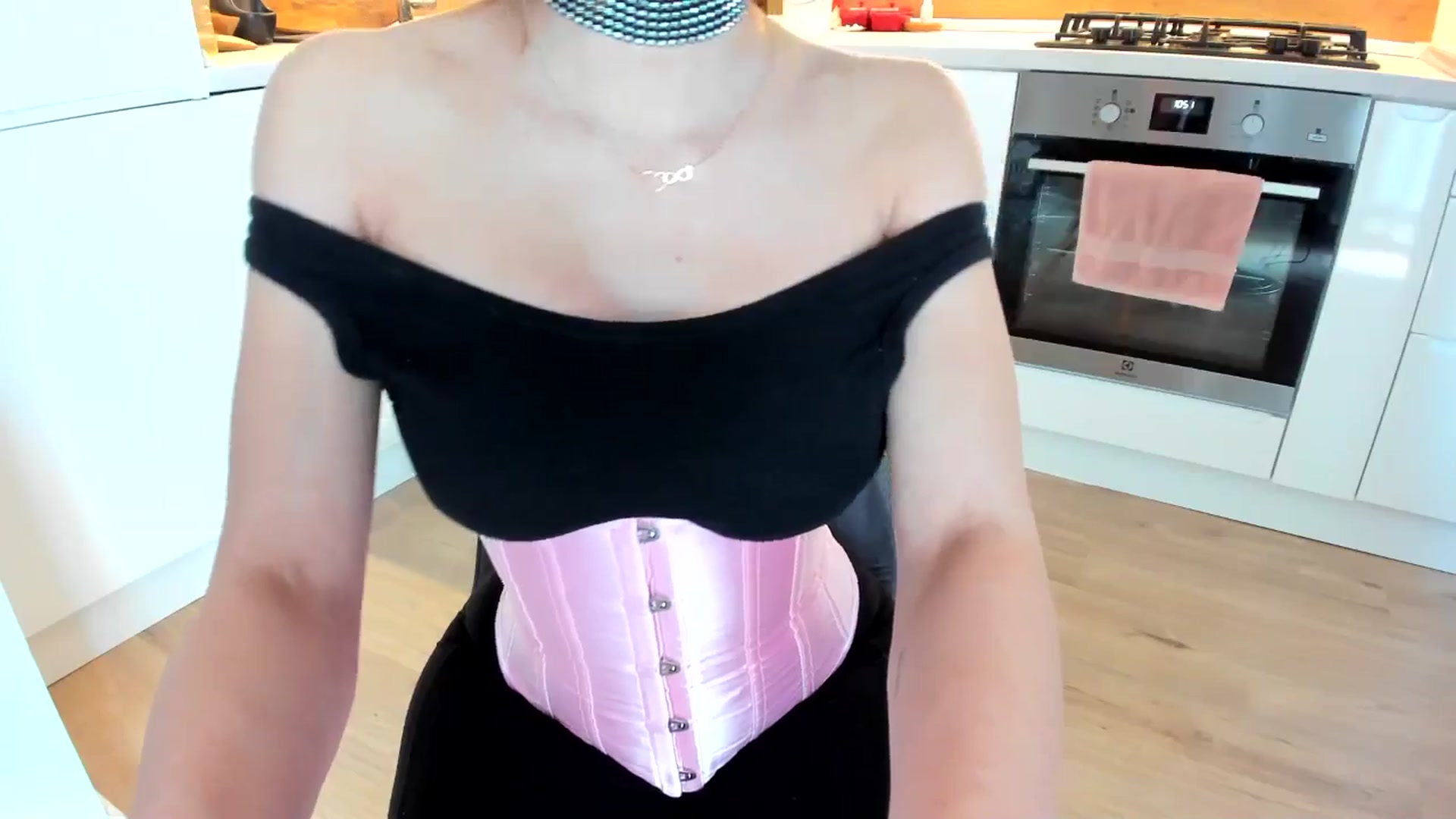 Gallery image thumbnail from DennyA's myfreecams stream on, 05/13/2025, 13:12 image 16 of 20