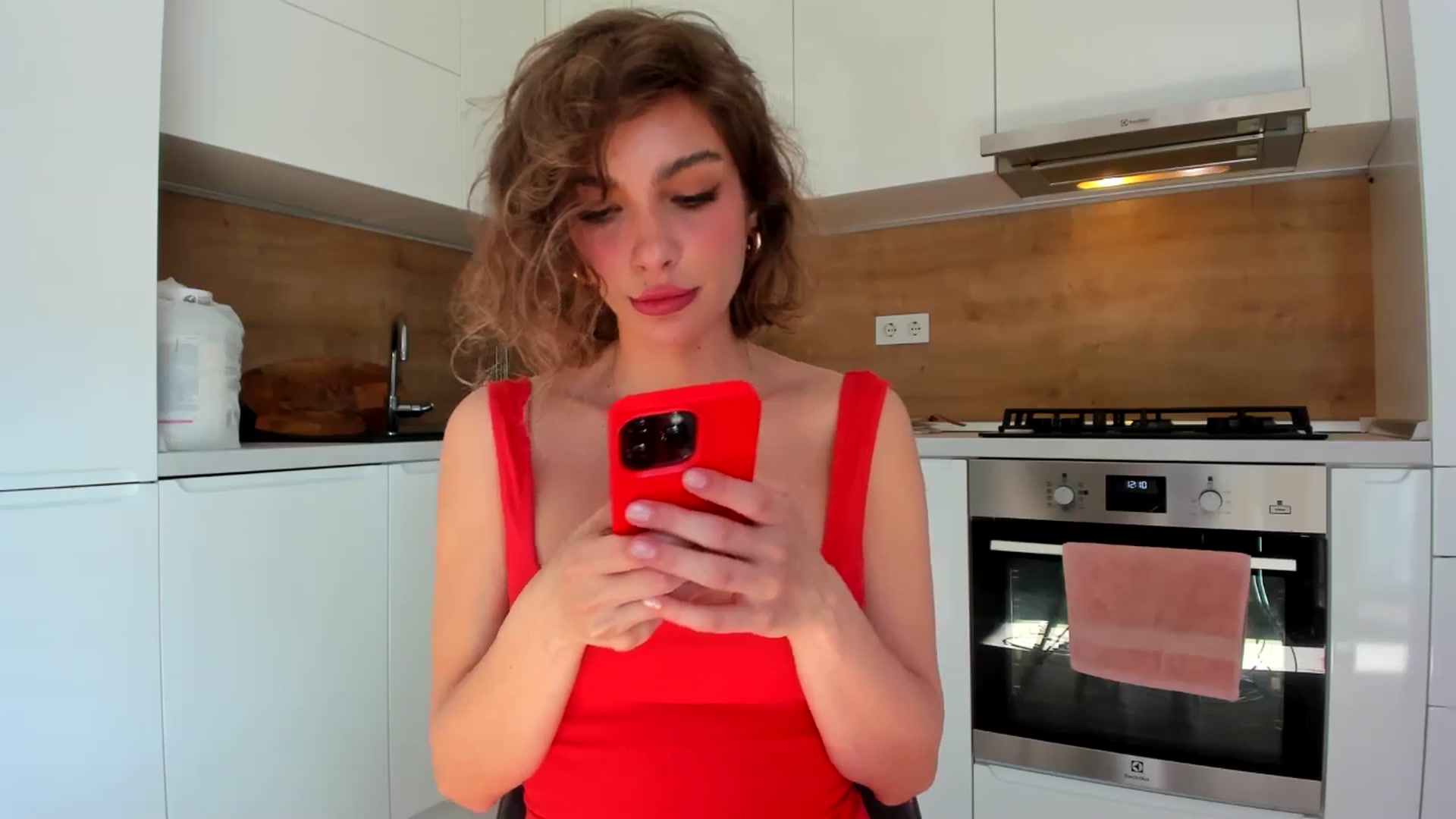 Gallery image thumbnail from DennyA's myfreecams stream on, 05/29/2025, 16:12 image 9 of 20