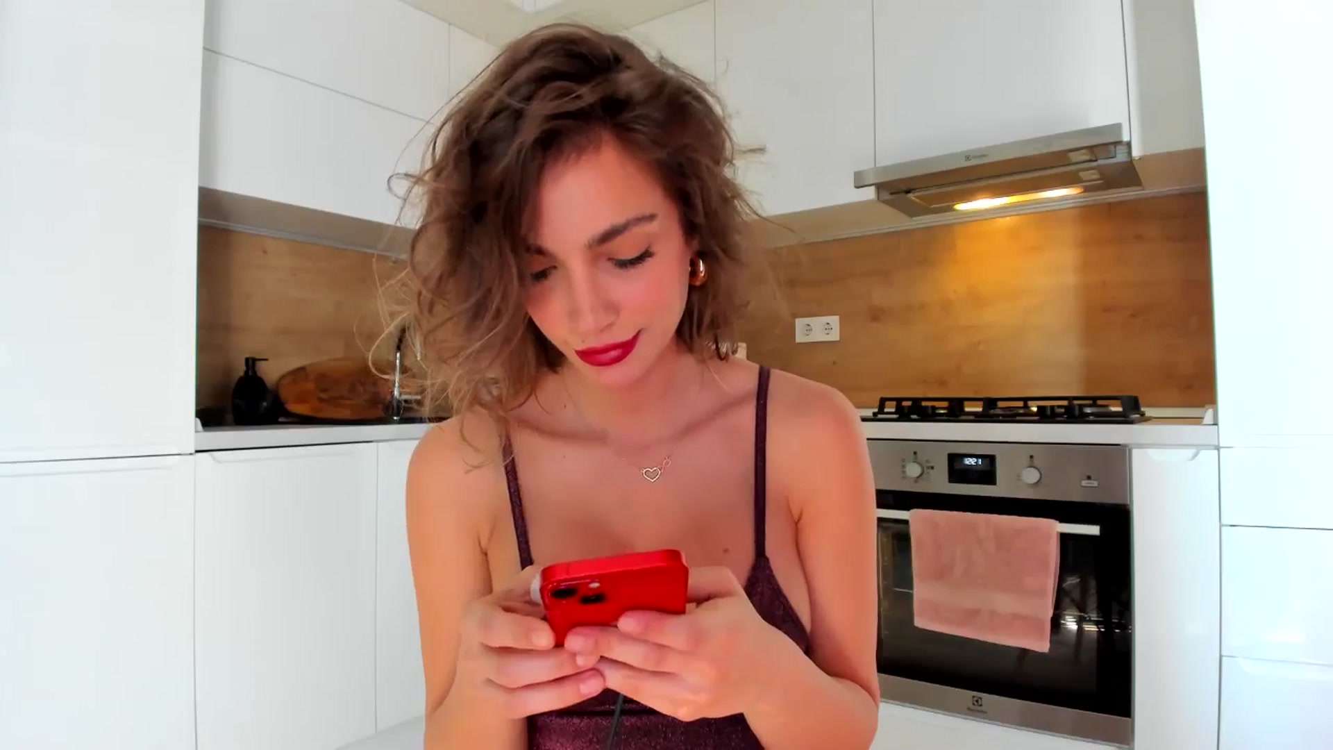 Gallery image thumbnail from DennyA's myfreecams stream on, 06/19/2025, 15:21 image 13 of 20
