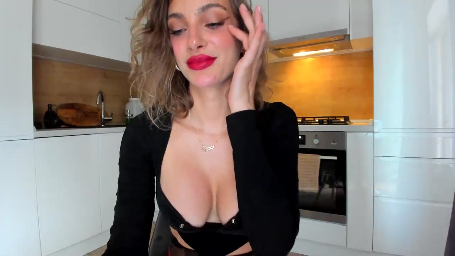Gallery image thumbnail from DennyA's myfreecams stream on, 07/31/2025, 14:36 image 17 of 20