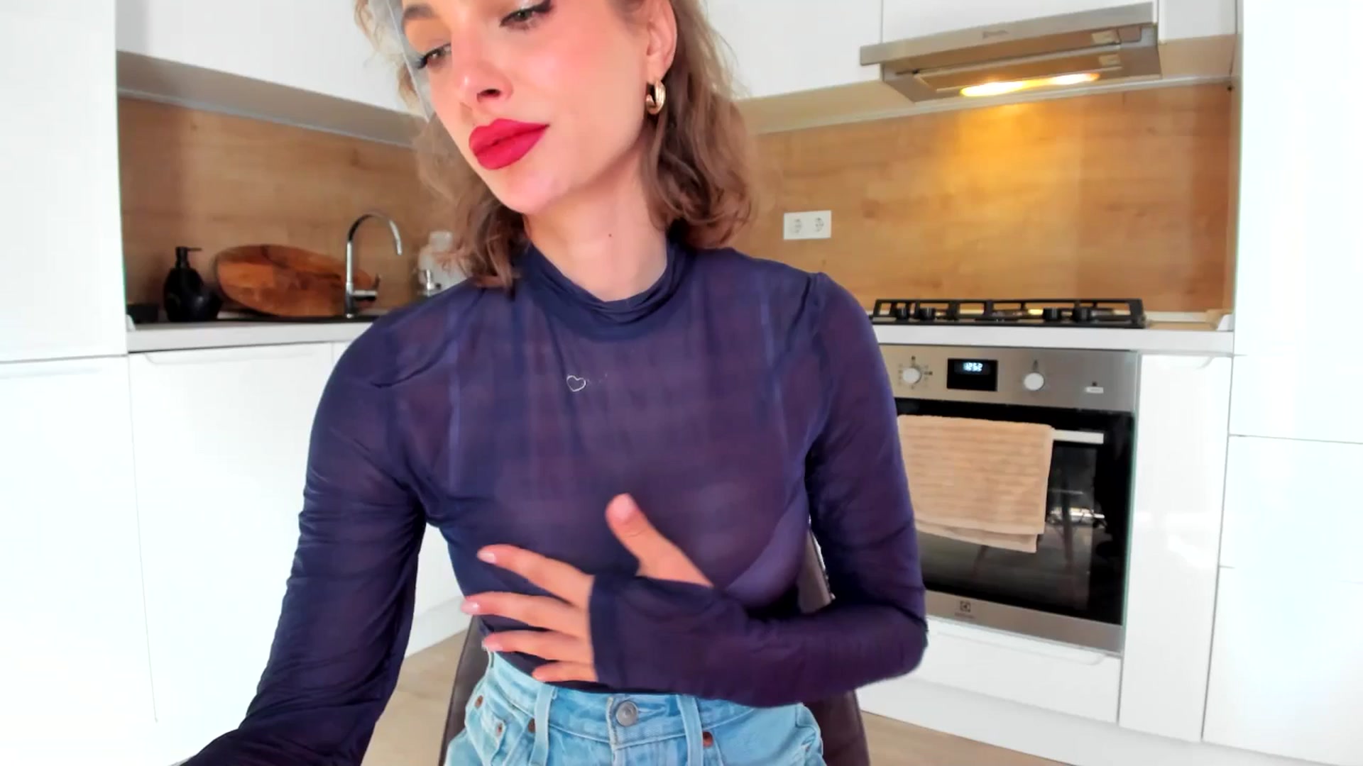 Gallery image thumbnail from DennyA's myfreecams stream on, 08/06/2025, 15:55 image 11 of 20