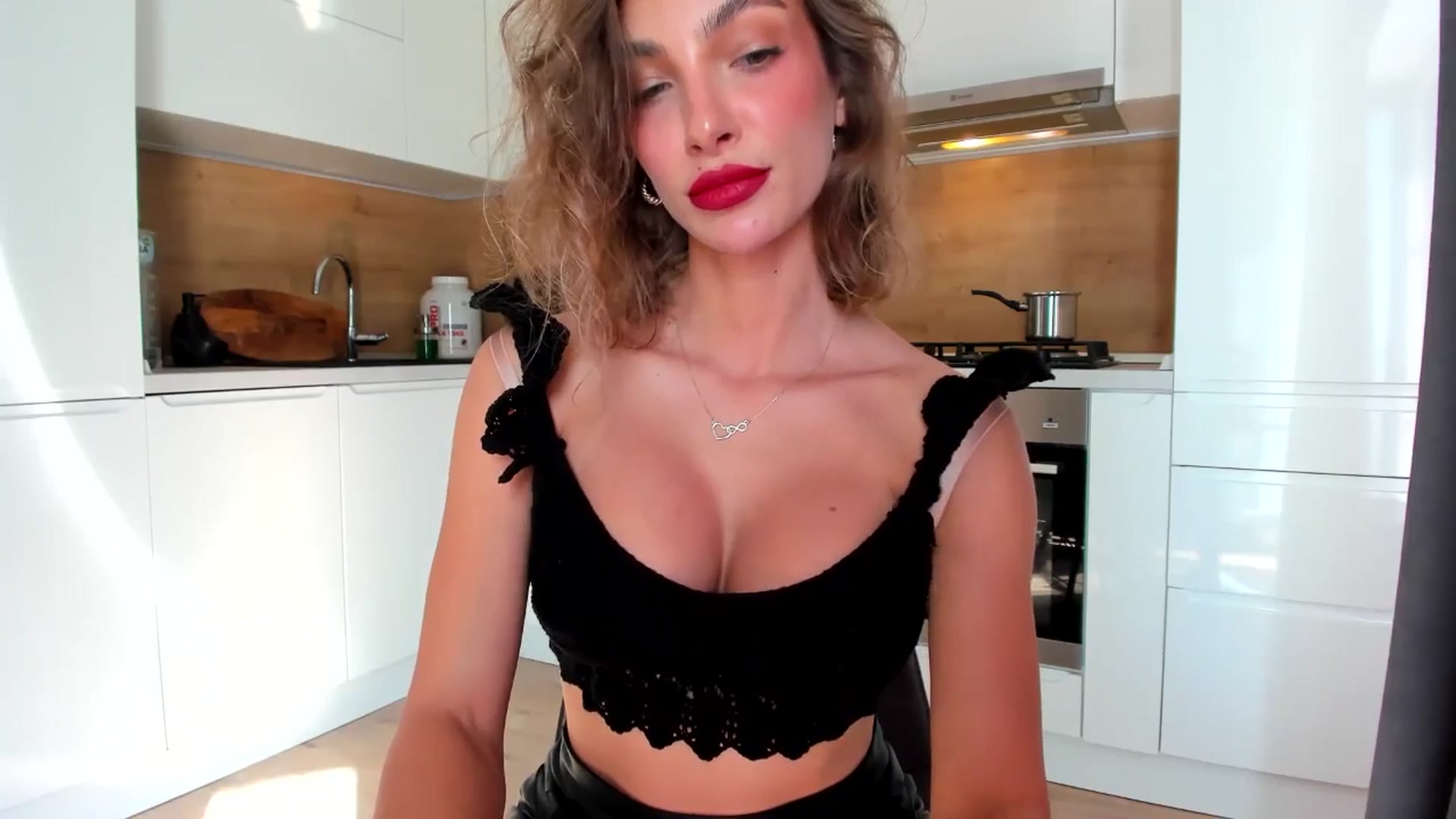 Gallery image thumbnail from DennyA's myfreecams stream on, 09/05/2025, 15:18 image 5 of 20