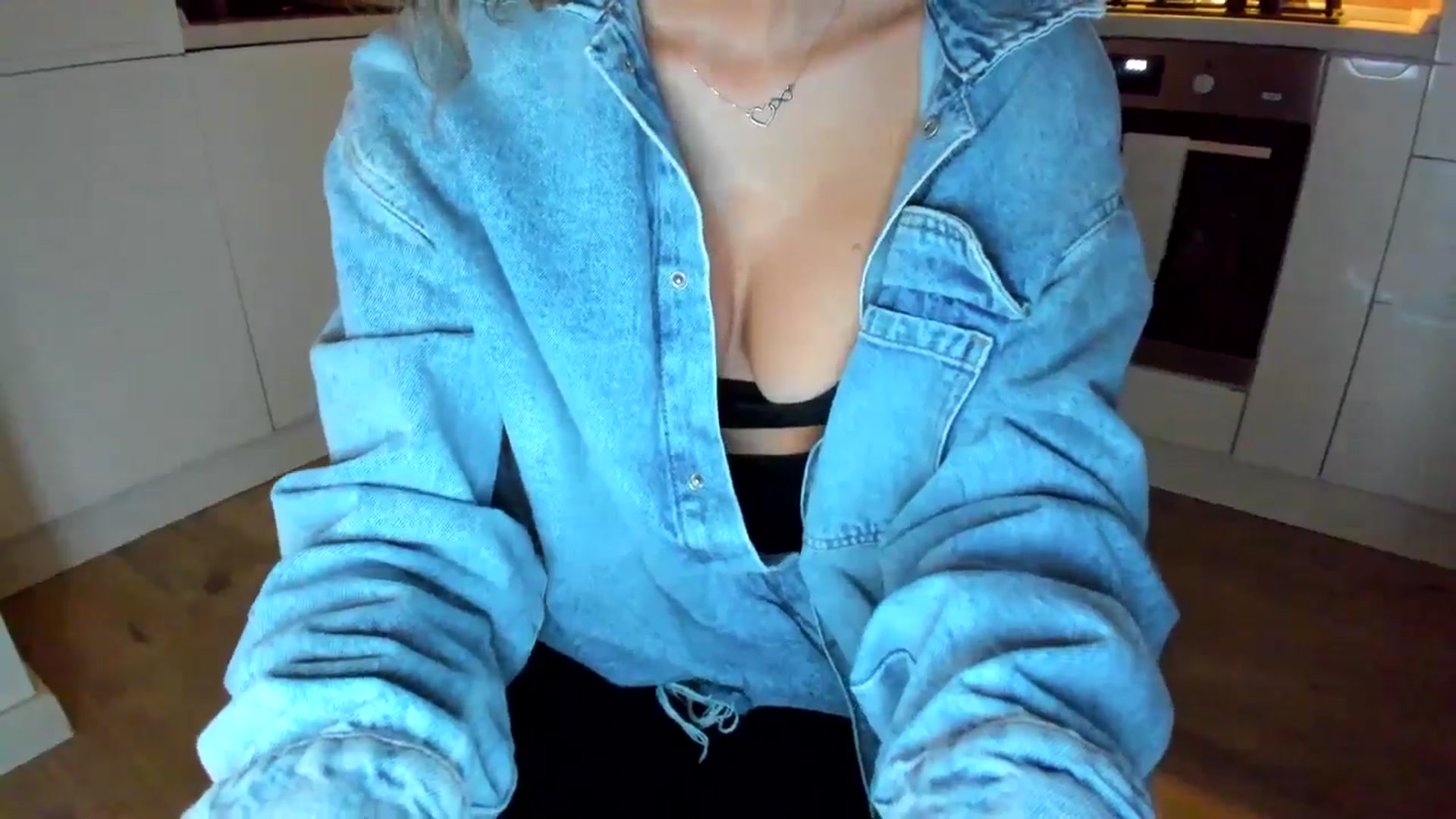 Gallery image thumbnail from DennyA's myfreecams stream on, 09/11/2025, 17:30 image 11 of 20