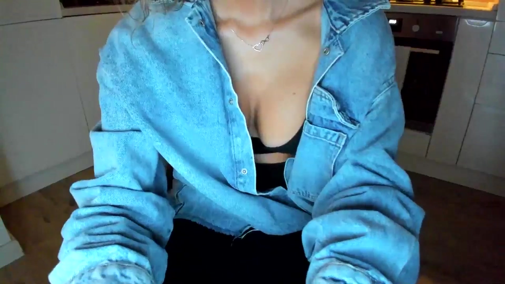 Gallery image thumbnail from DennyA's myfreecams stream on, 09/11/2025, 17:30 image 13 of 20