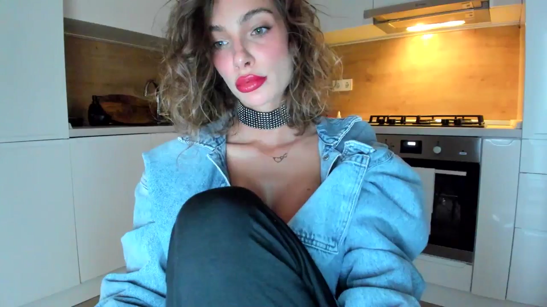 Gallery image thumbnail from DennyA's myfreecams stream on, 09/11/2025, 17:30 image 7 of 20