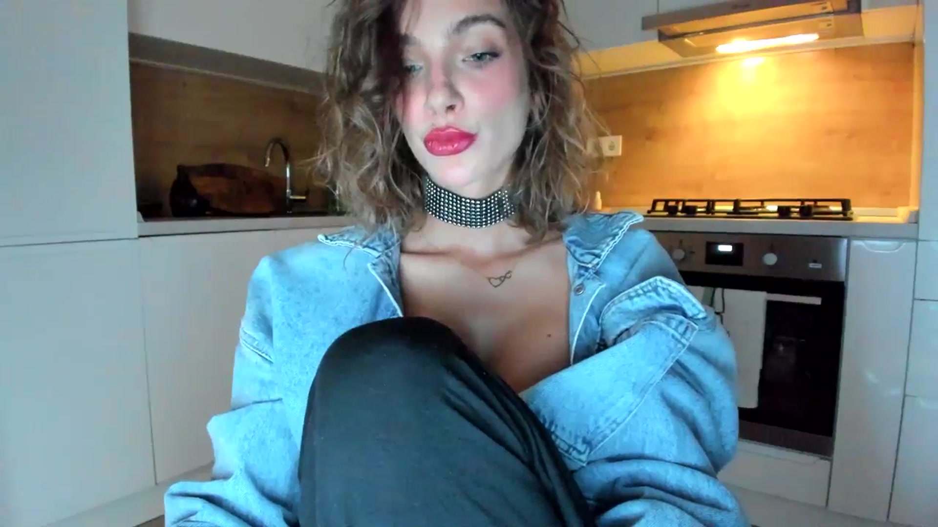 Gallery image thumbnail from DennyA's myfreecams stream on, 09/11/2025, 17:30 image 8 of 20