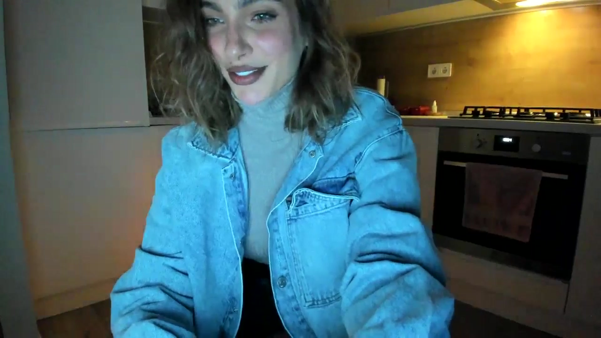 Gallery image thumbnail from DennyA's myfreecams stream on, 11/06/2025, 16:06 image 20 of 20