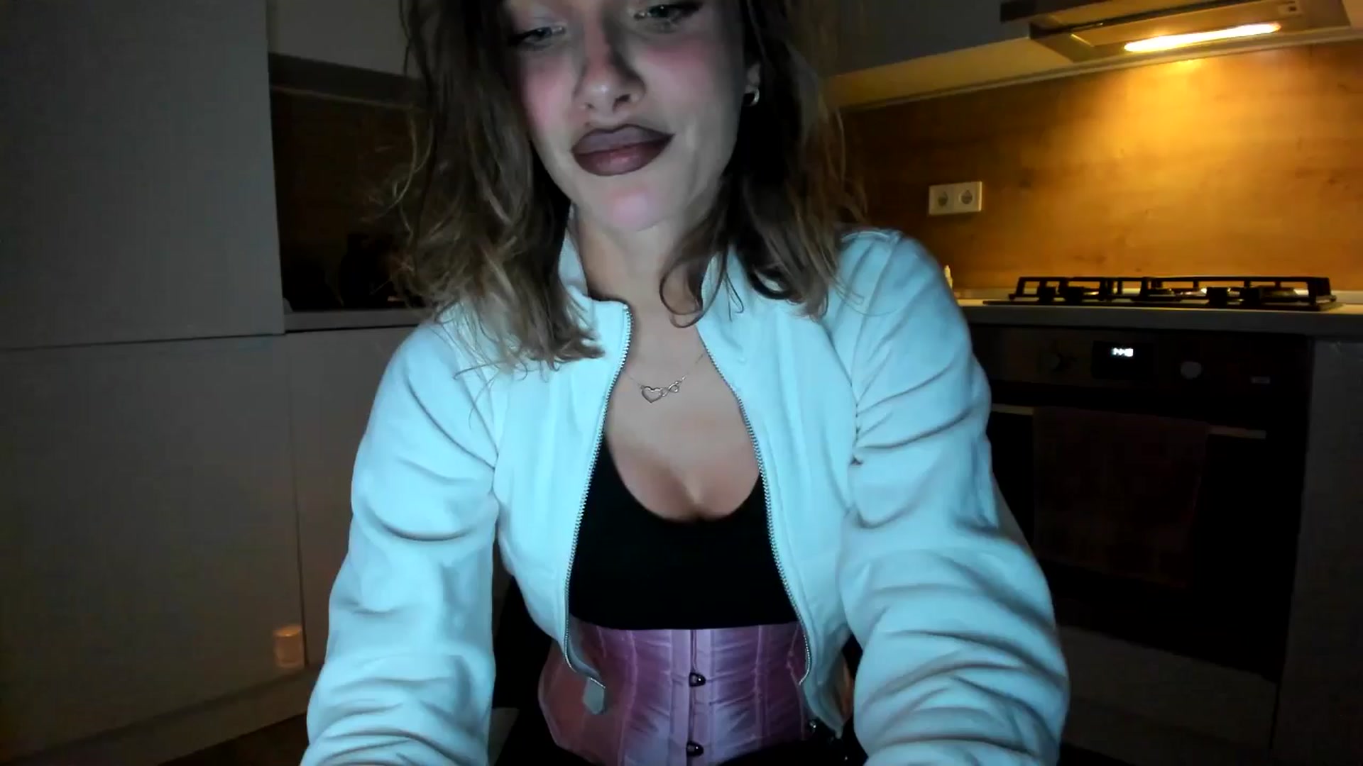 Gallery image thumbnail from DennyA's myfreecams stream on, 11/09/2025, 17:56 image 16 of 20