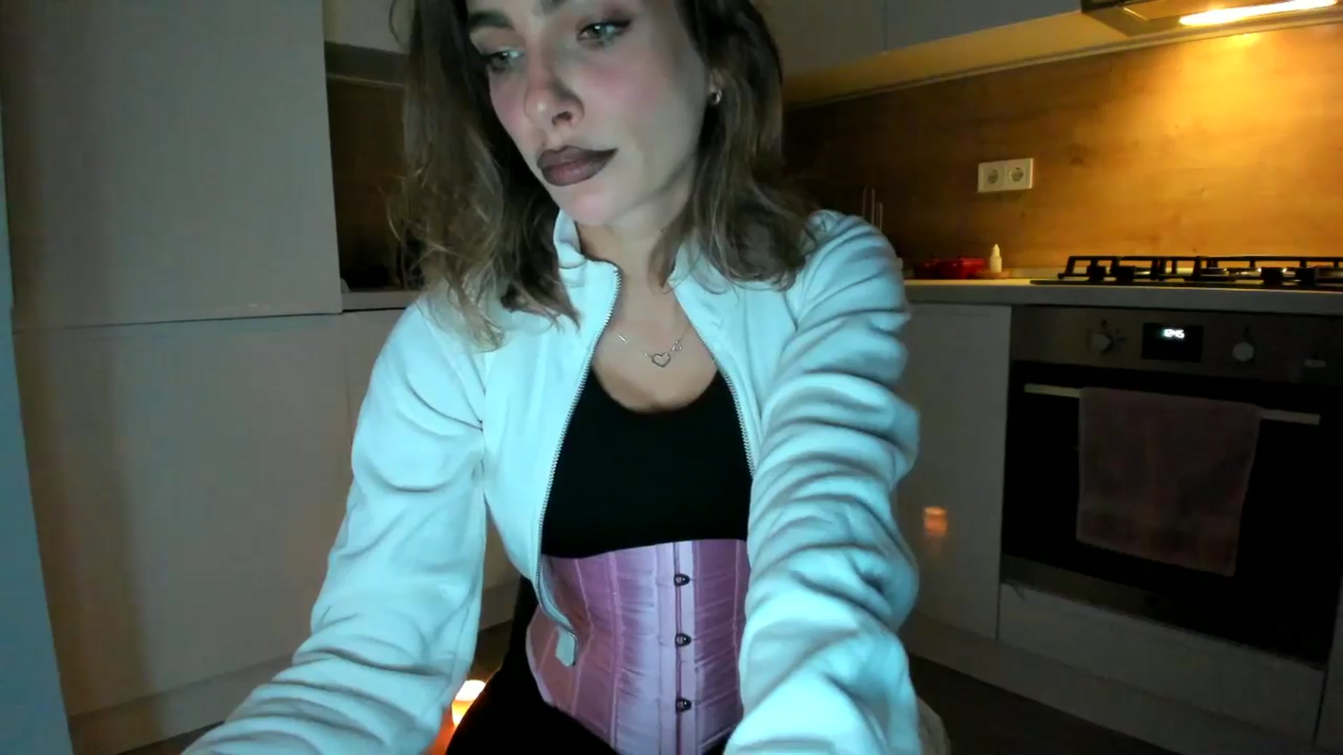Gallery image thumbnail from DennyA's myfreecams stream on, 11/09/2025, 17:56 image 5 of 20