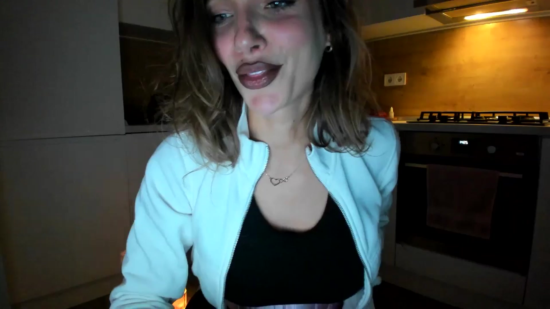 Gallery image thumbnail from DennyA's myfreecams stream on, 11/09/2025, 17:56 image 14 of 20