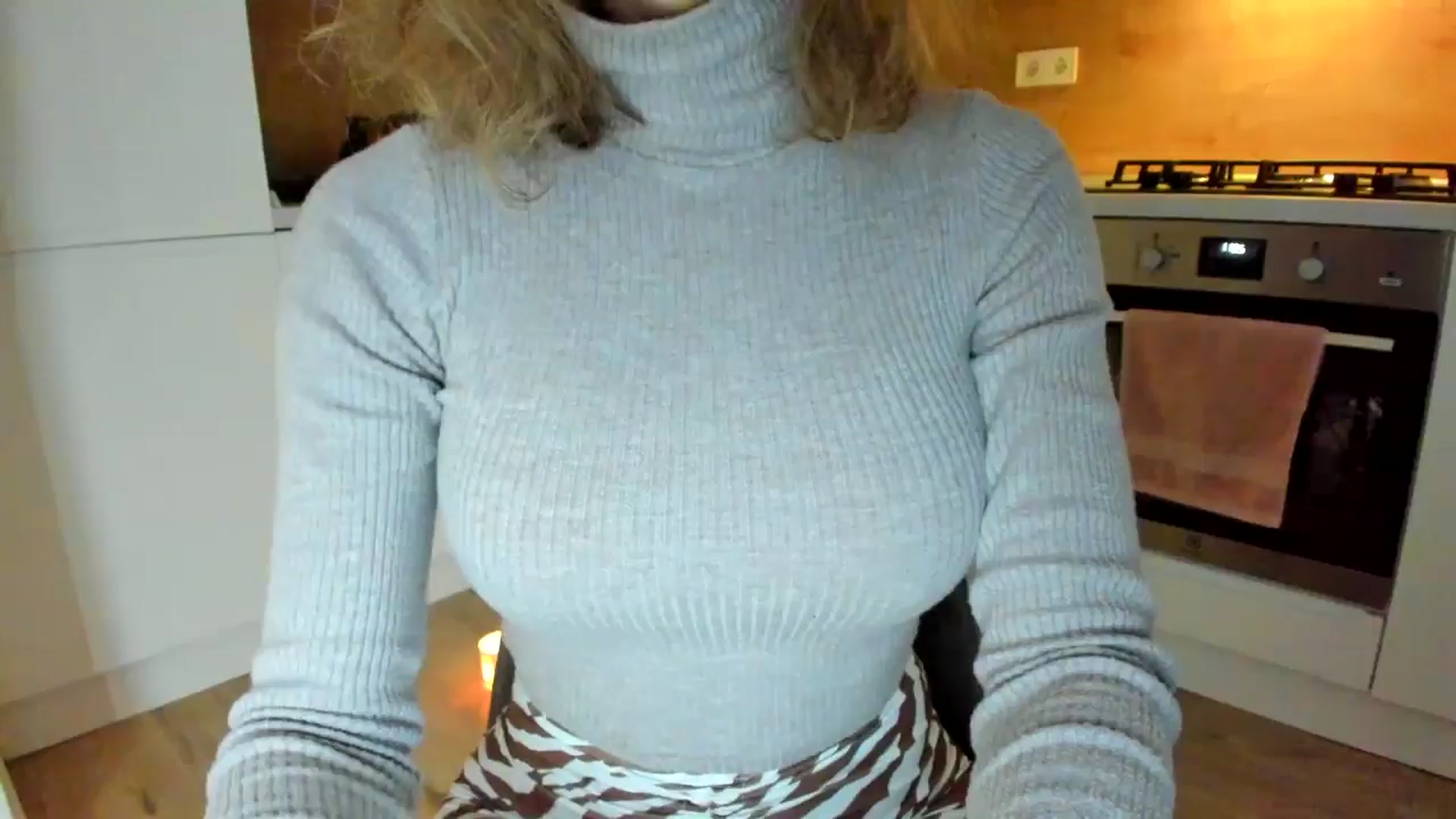 Gallery image thumbnail from DennyA's myfreecams stream on, 11/10/2025, 15:29 image 1 of 20