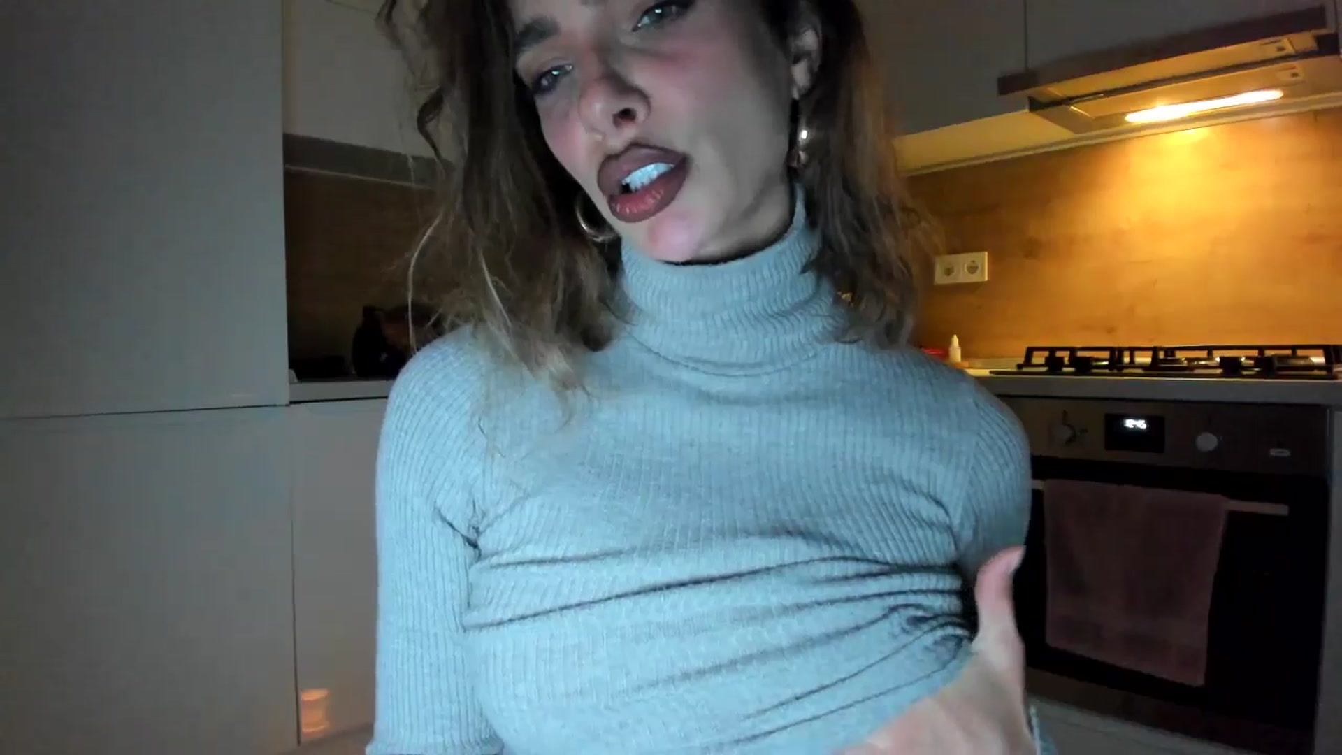 Gallery image thumbnail from DennyA's myfreecams stream on, 11/10/2025, 15:29 image 15 of 20