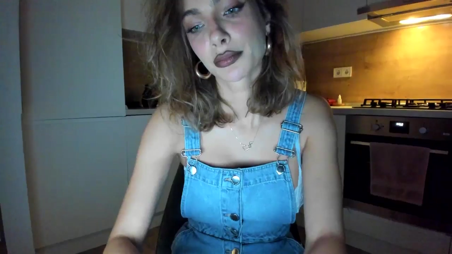 Gallery image thumbnail from DennyA's myfreecams stream on, 11/13/2025, 17:19 image 11 of 20