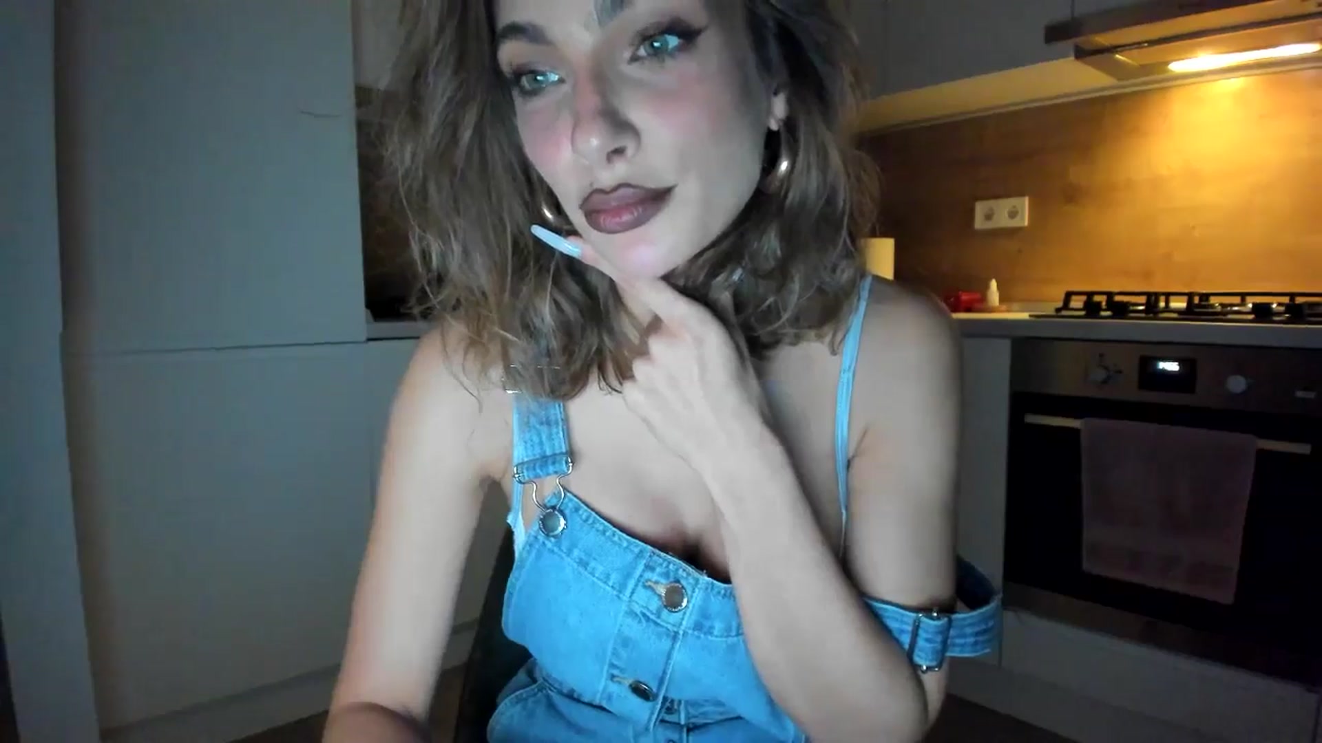 Gallery image thumbnail from DennyA's myfreecams stream on, 11/13/2025, 17:19 image 13 of 20