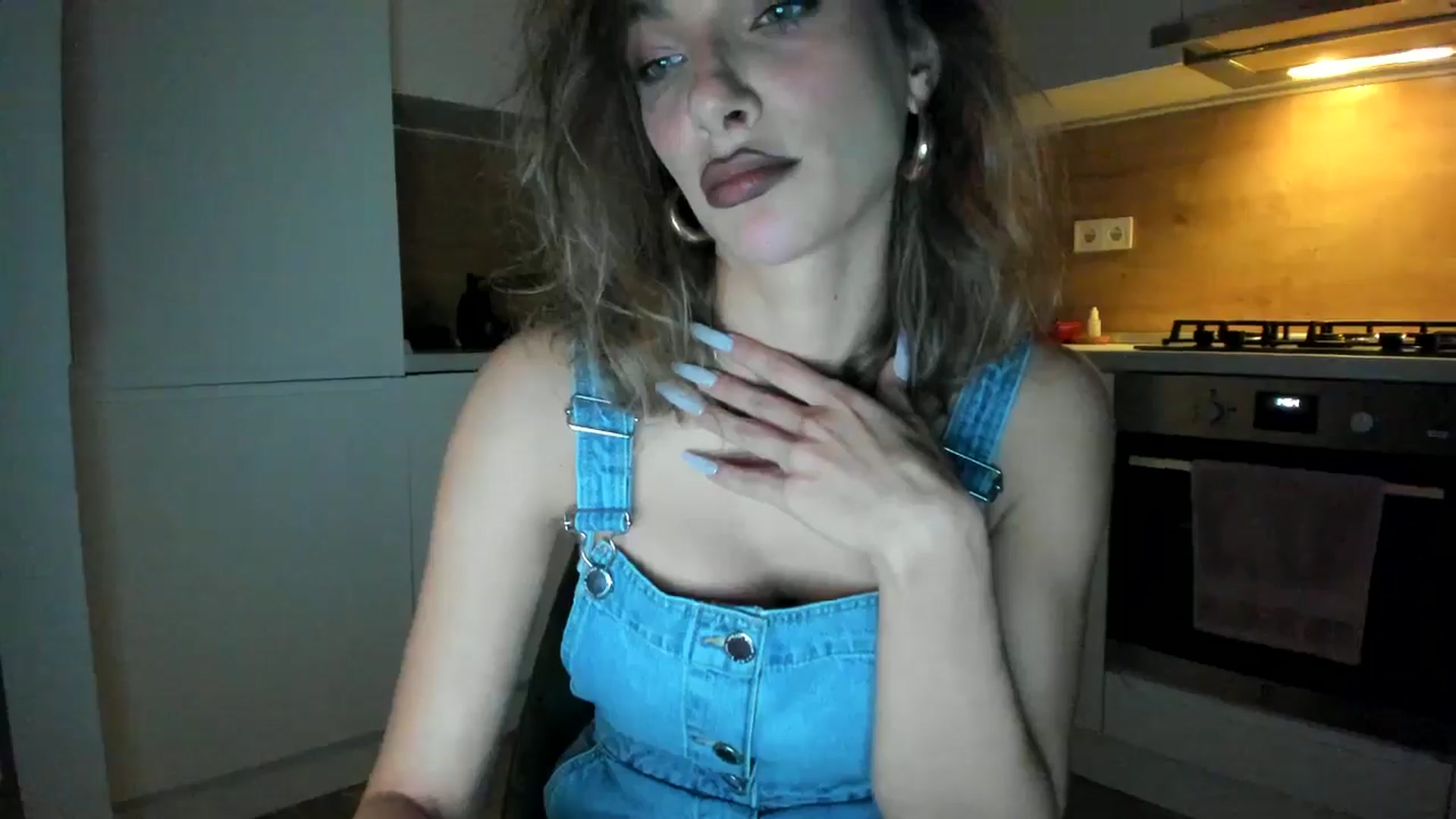 Gallery image thumbnail from DennyA's myfreecams stream on, 11/13/2025, 17:19 image 12 of 20