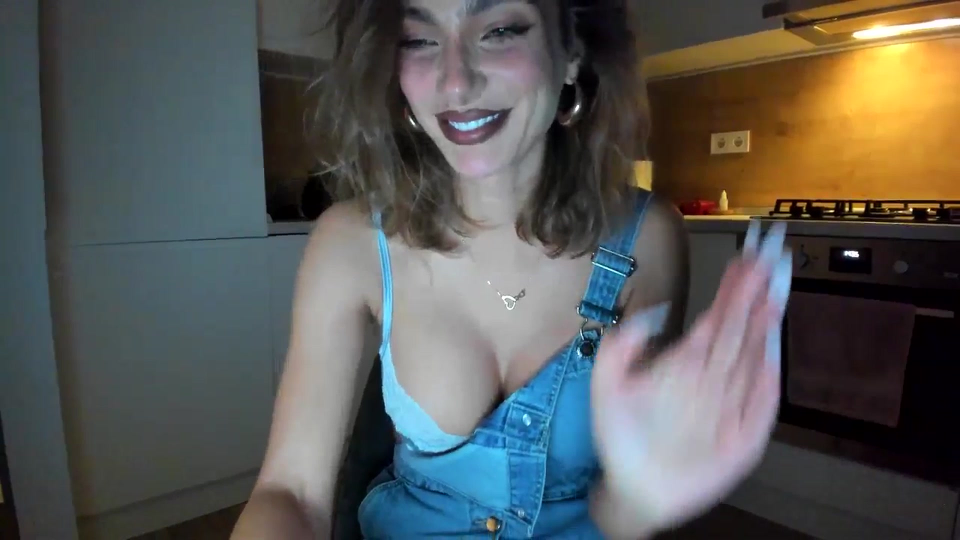 Gallery image thumbnail from DennyA's myfreecams stream on, 11/13/2025, 17:19 image 2 of 20