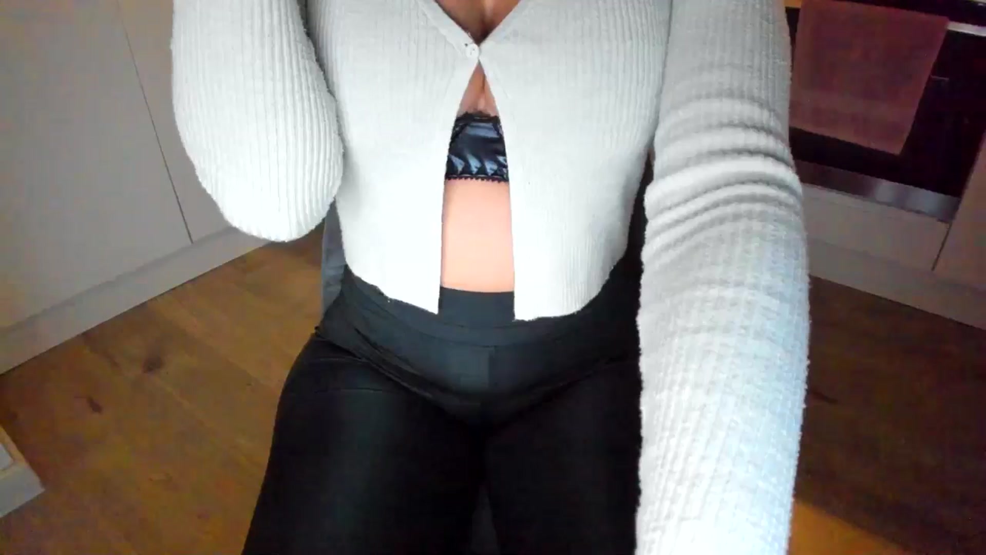 Gallery image thumbnail from DennyA's myfreecams stream on, 11/27/2025, 14:30 image 13 of 20