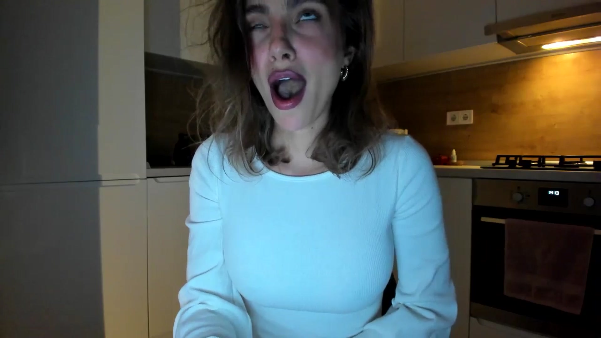 Gallery image thumbnail from DennyA's myfreecams stream on, 12/12/2025, 16:50 image 10 of 20