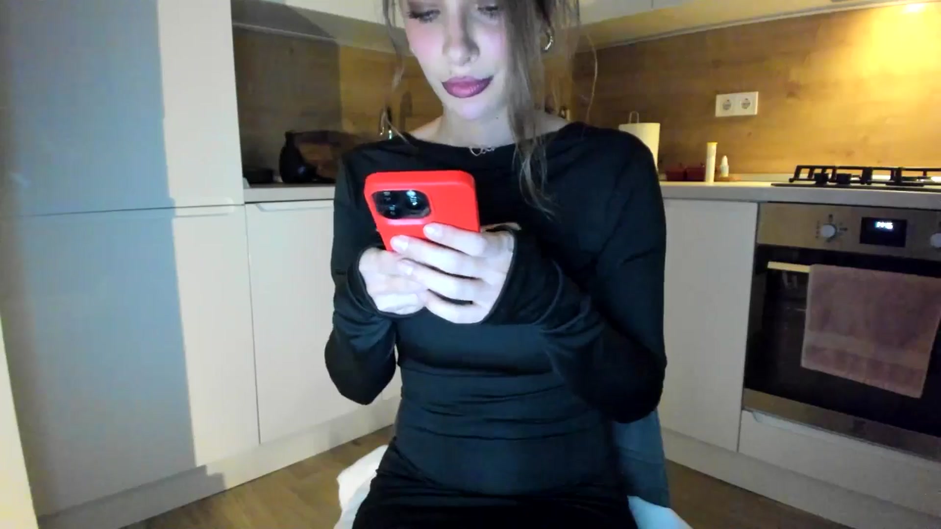 Gallery image thumbnail from DennyA's myfreecams stream on, 12/21/2025, 17:54 image 13 of 20