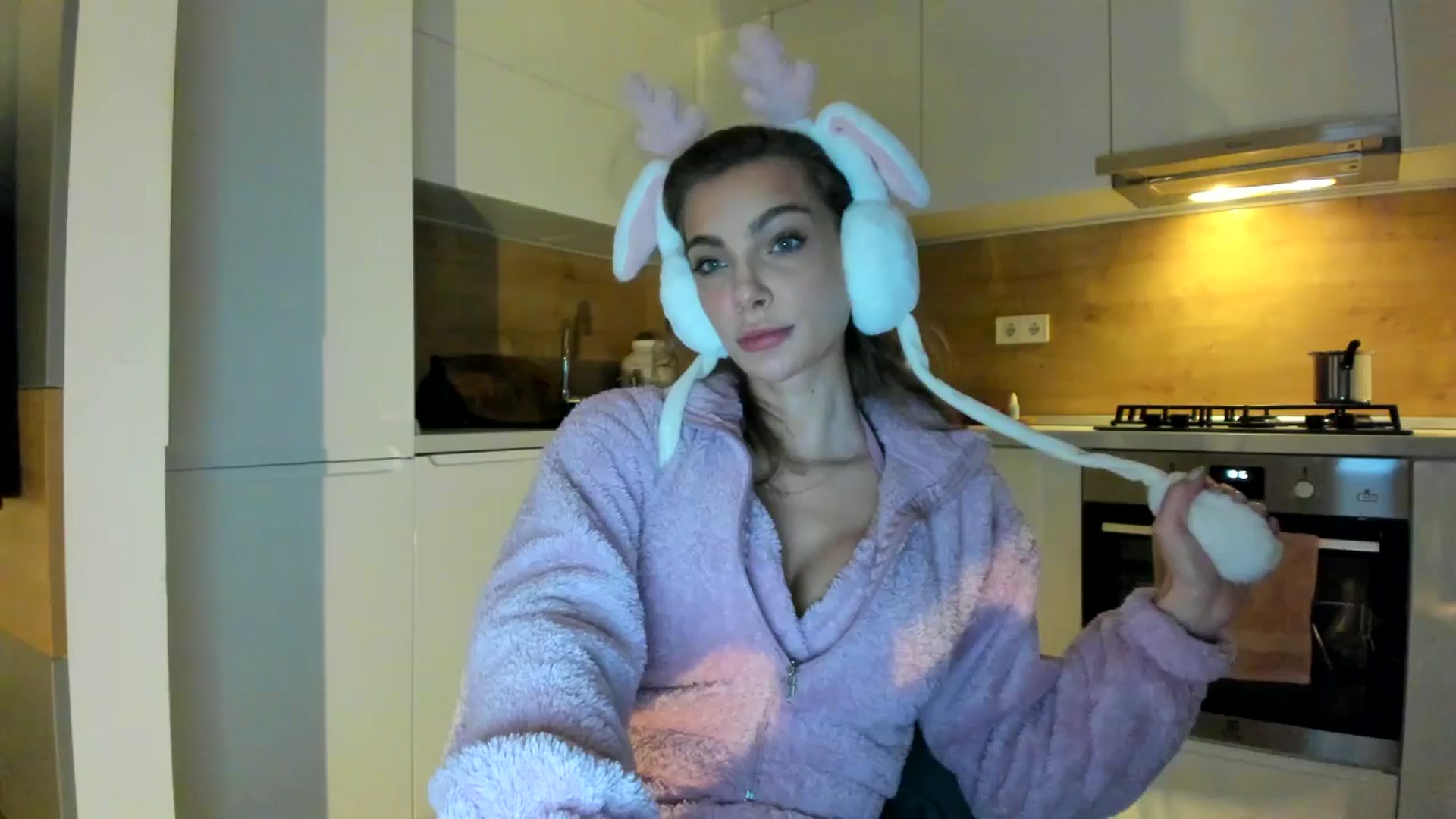Gallery image thumbnail from DennyA's myfreecams stream on, 02/12/2026, 15:52 image 2 of 20