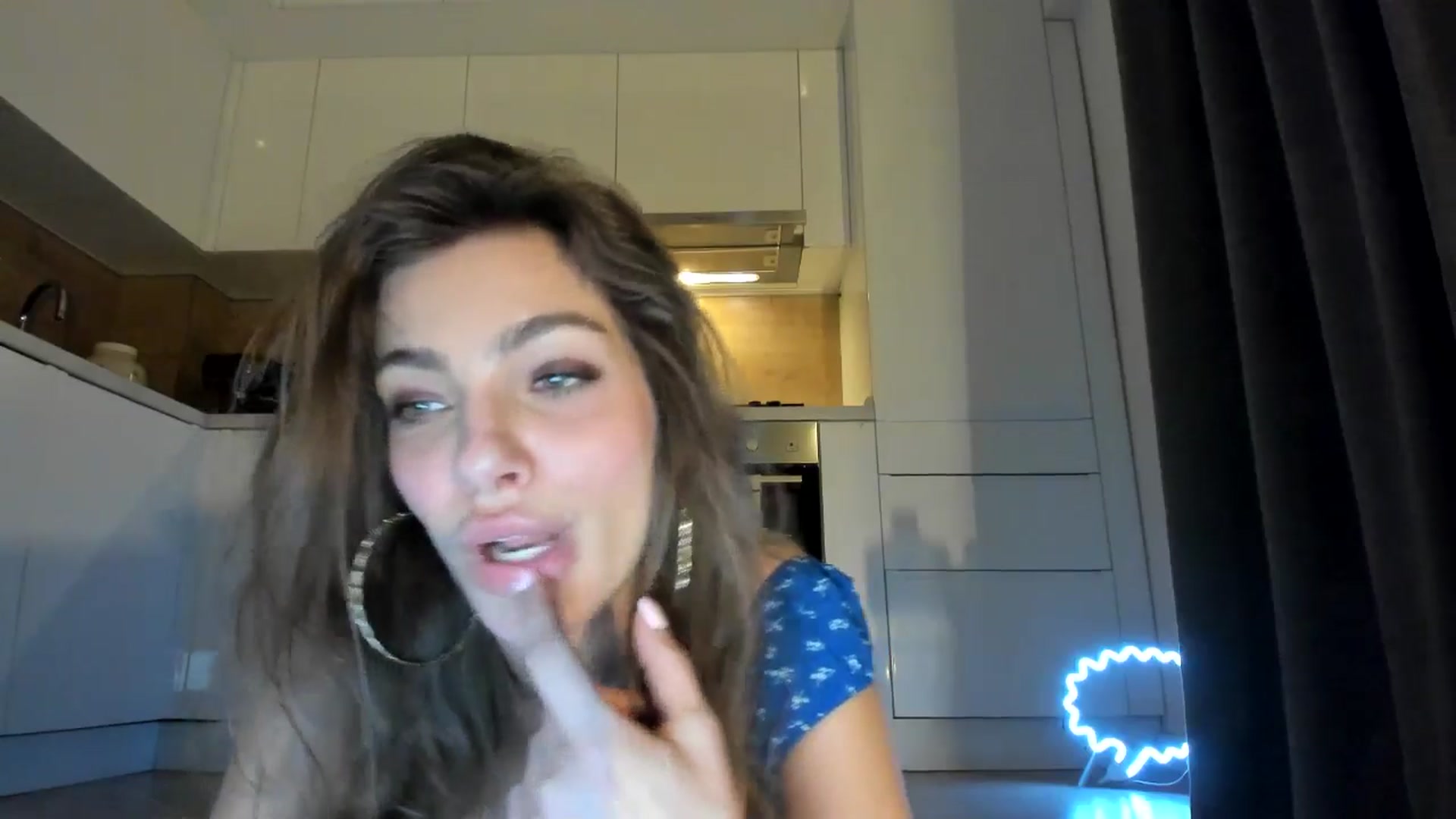 Gallery image thumbnail from DennyA's myfreecams stream on, 03/06/2026, 17:15 image 18 of 20