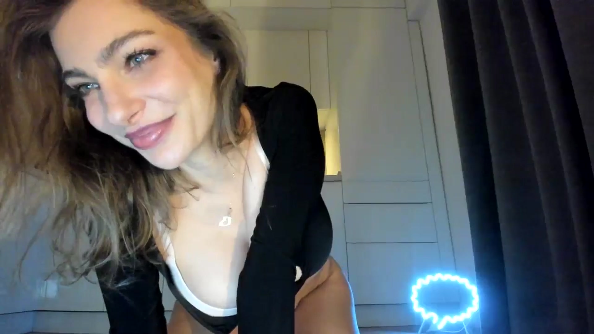 Gallery image thumbnail from DennyA's myfreecams stream on, 03/16/2026, 17:53 image 16 of 20