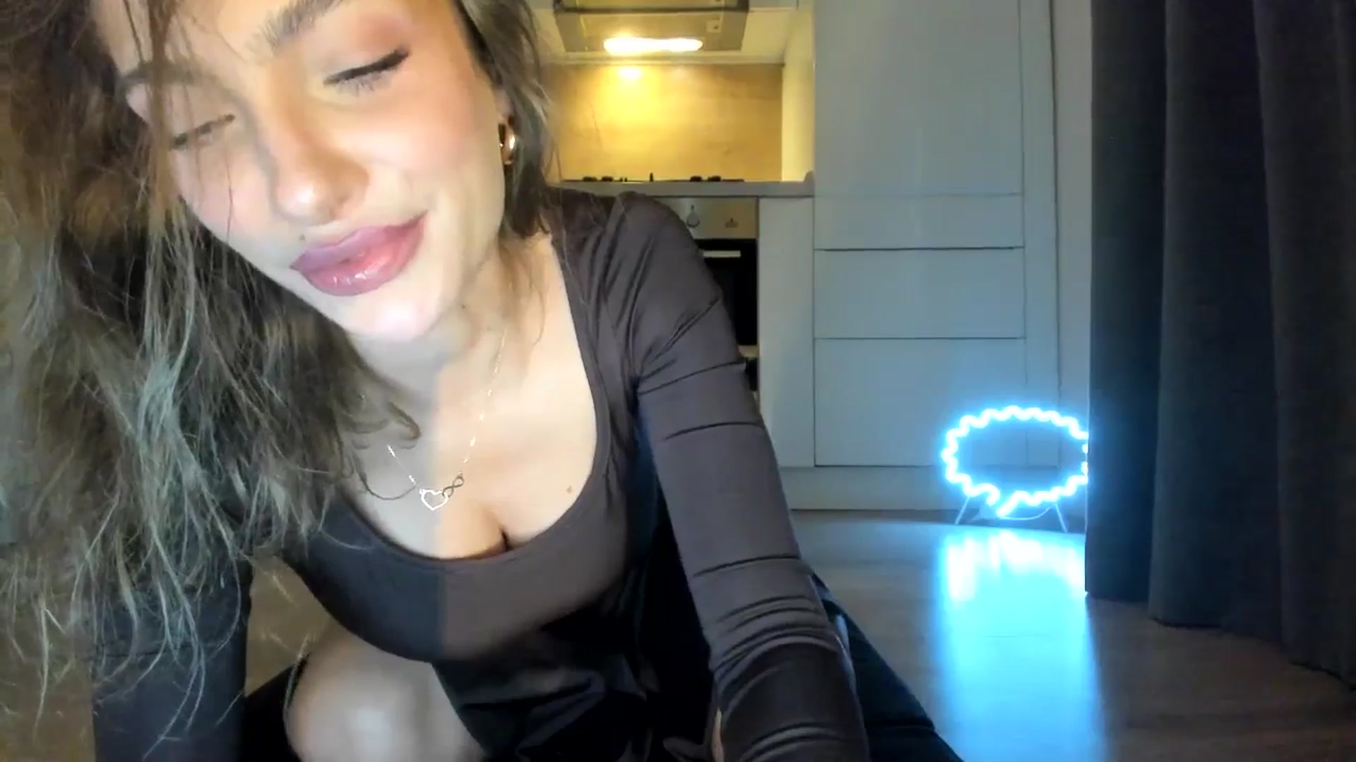 Gallery image thumbnail from DennyA's myfreecams stream on, 03/22/2026, 17:11 image 17 of 20