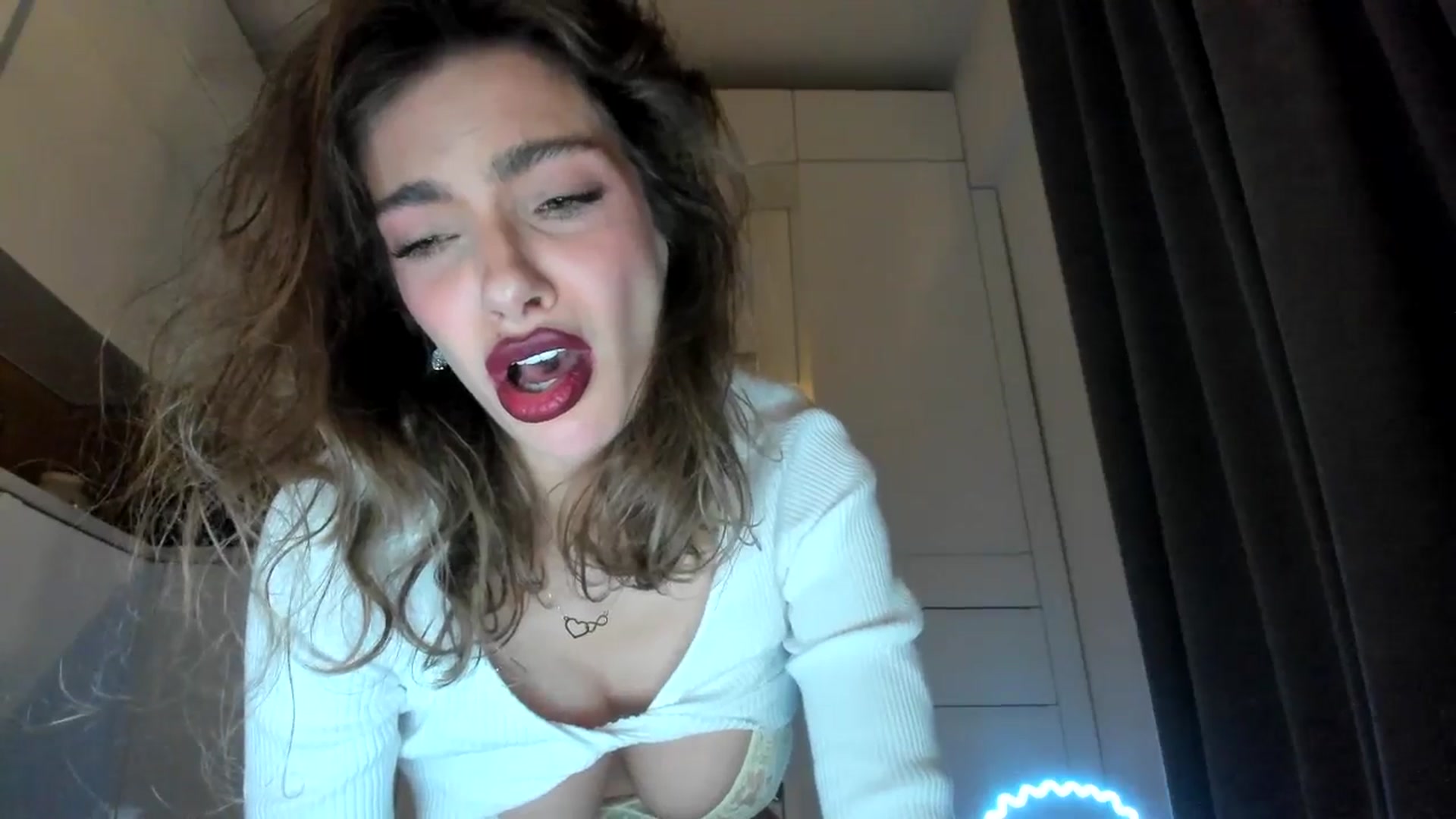 Gallery image thumbnail from DennyA's myfreecams stream on, 03/30/2026, 17:13 image 9 of 20