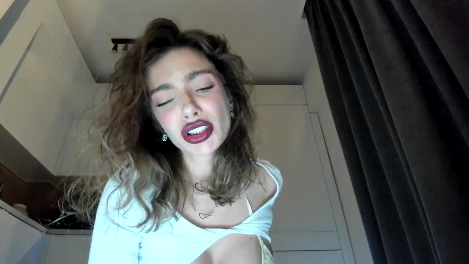 Gallery image thumbnail from DennyA's myfreecams stream on, 03/30/2026, 17:13 image 16 of 20
