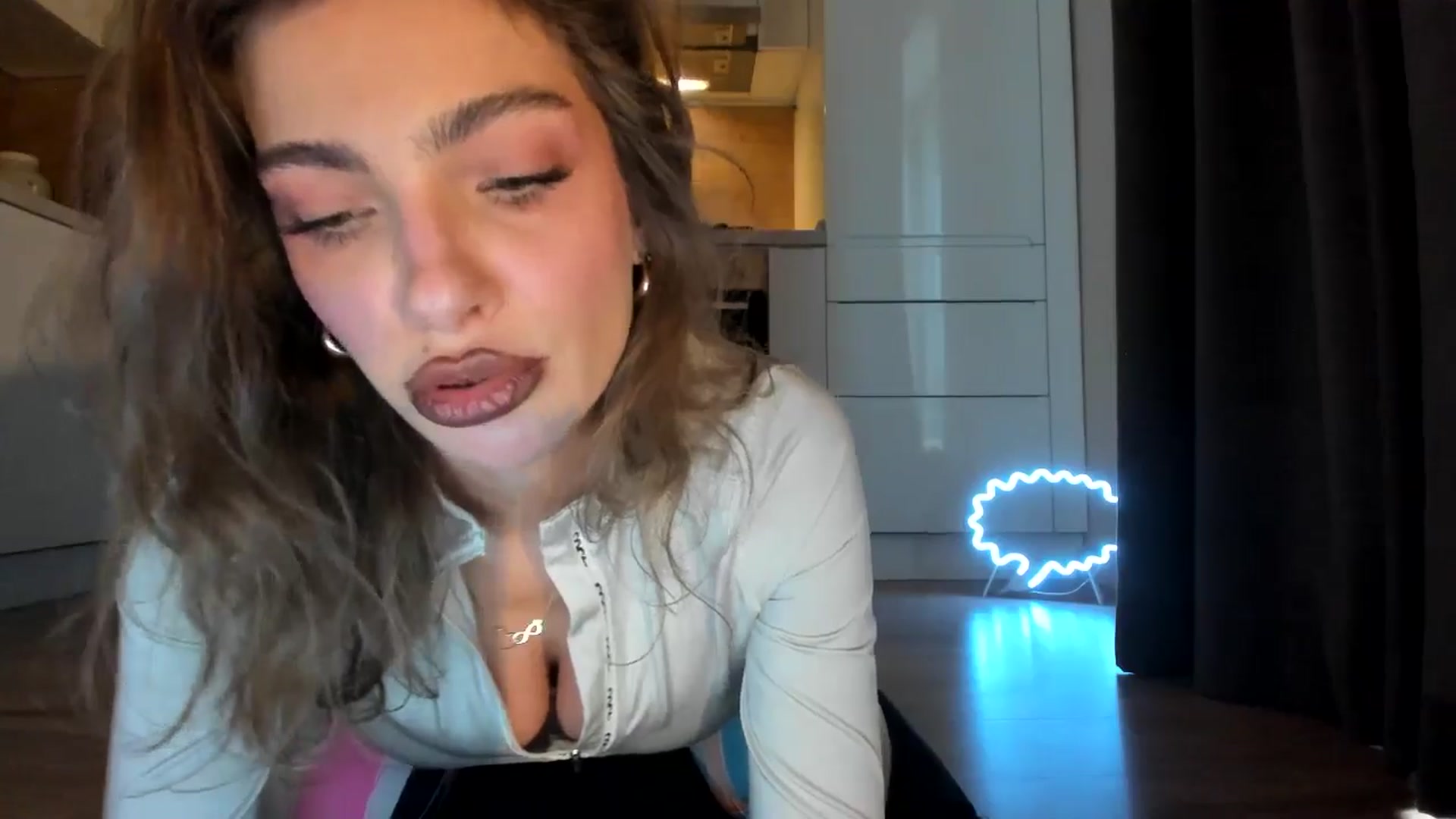 Gallery image thumbnail from DennyA's myfreecams stream on, 04/04/2026, 18:02 image 12 of 20