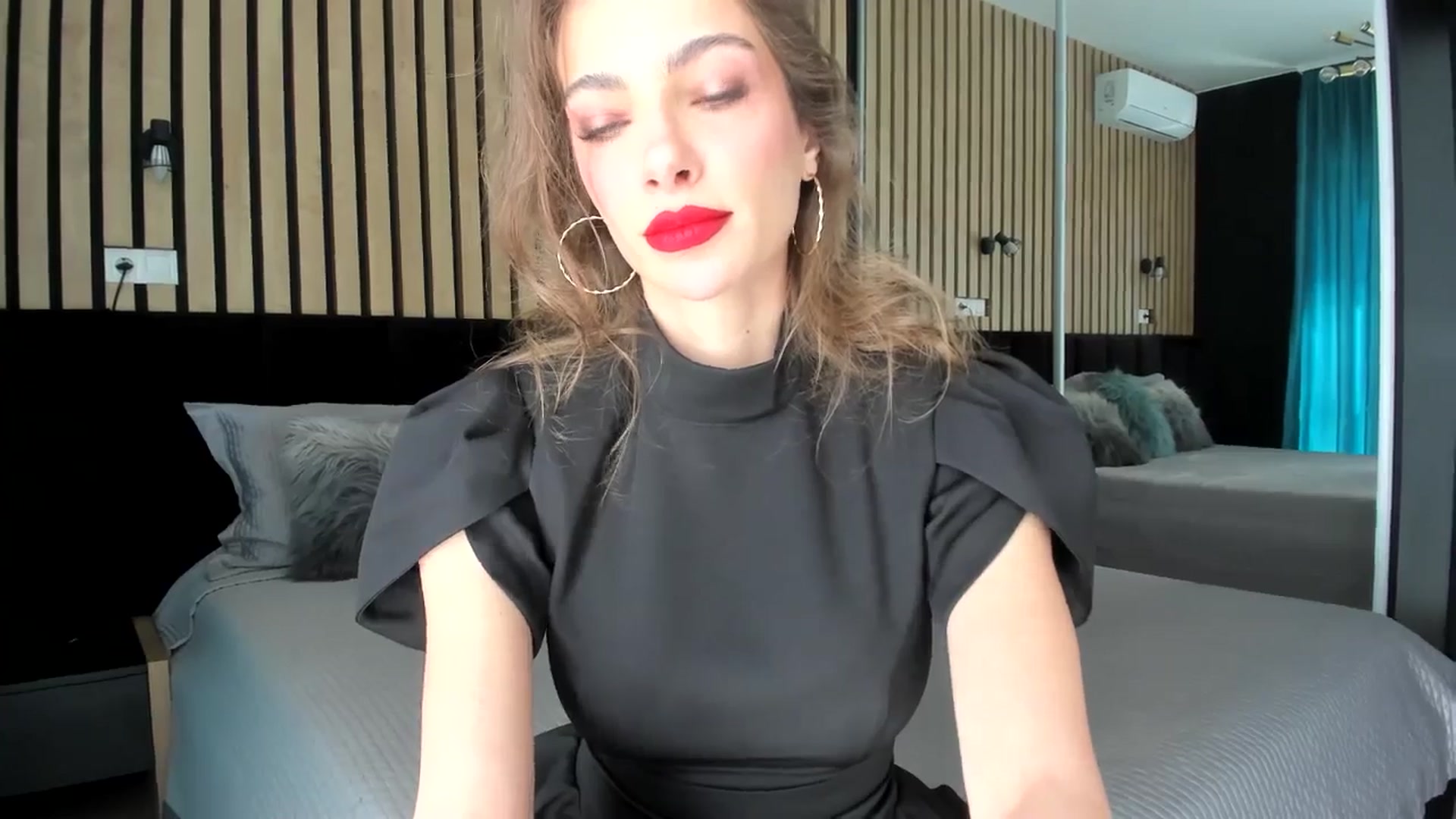 Gallery image thumbnail from DennyA's myfreecams stream on, 04/23/2026, 12:12 image 15 of 20