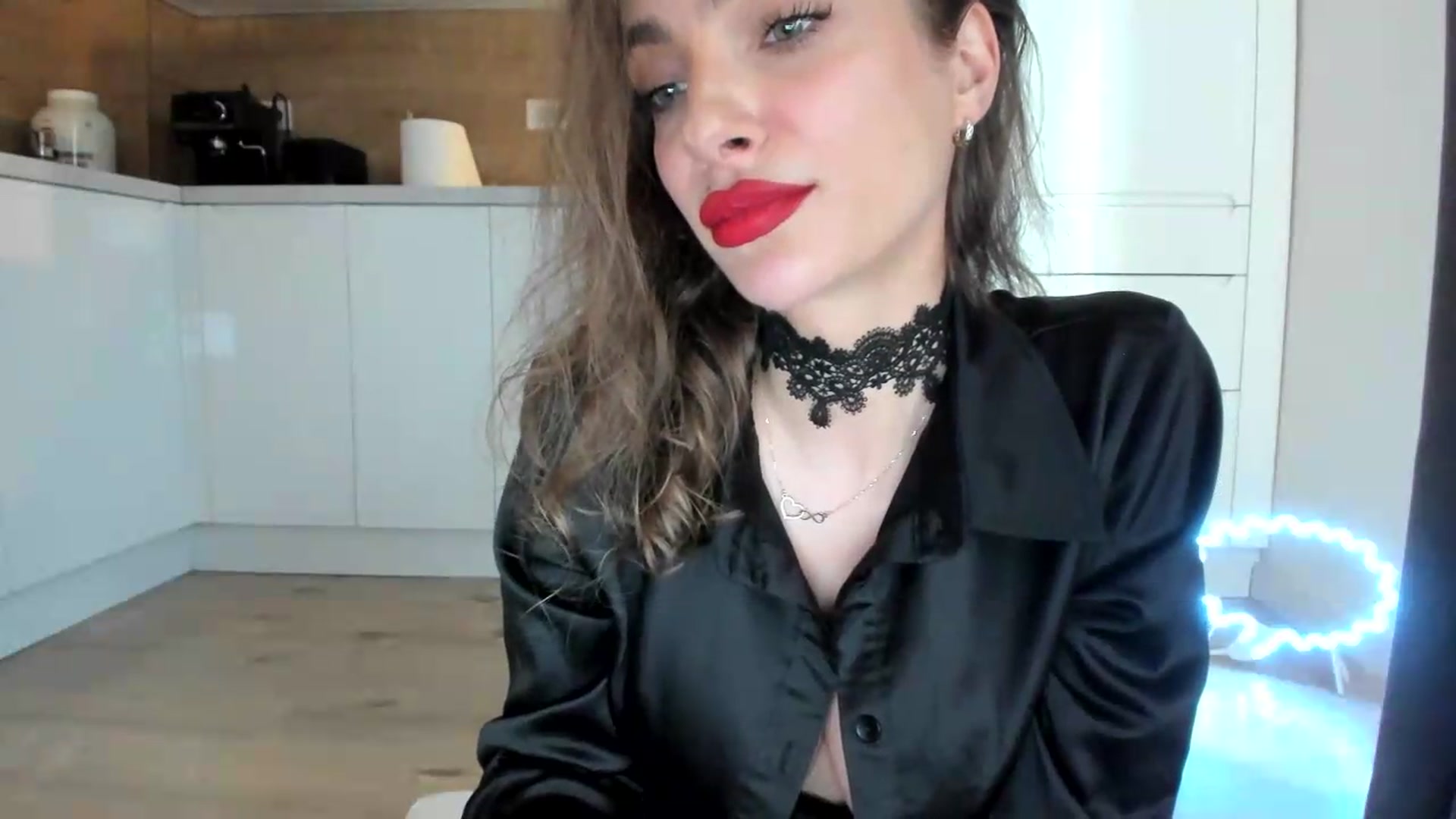 Gallery image thumbnail from DennyA's myfreecams stream on, 06/06/2026, 17:22 image 5 of 20
