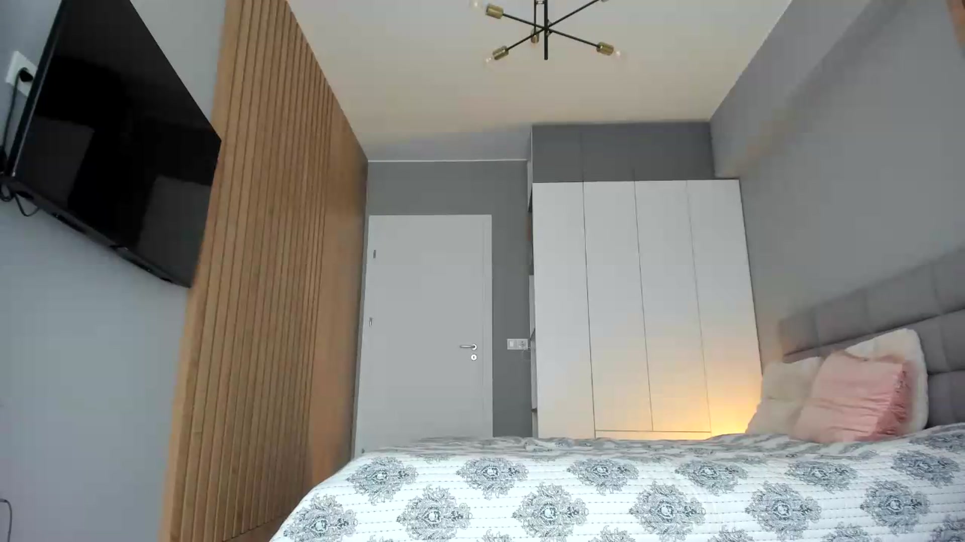 Gallery image thumbnail from DennyA's myfreecams stream on, 06/23/2026, 15:20 image 18 of 20
