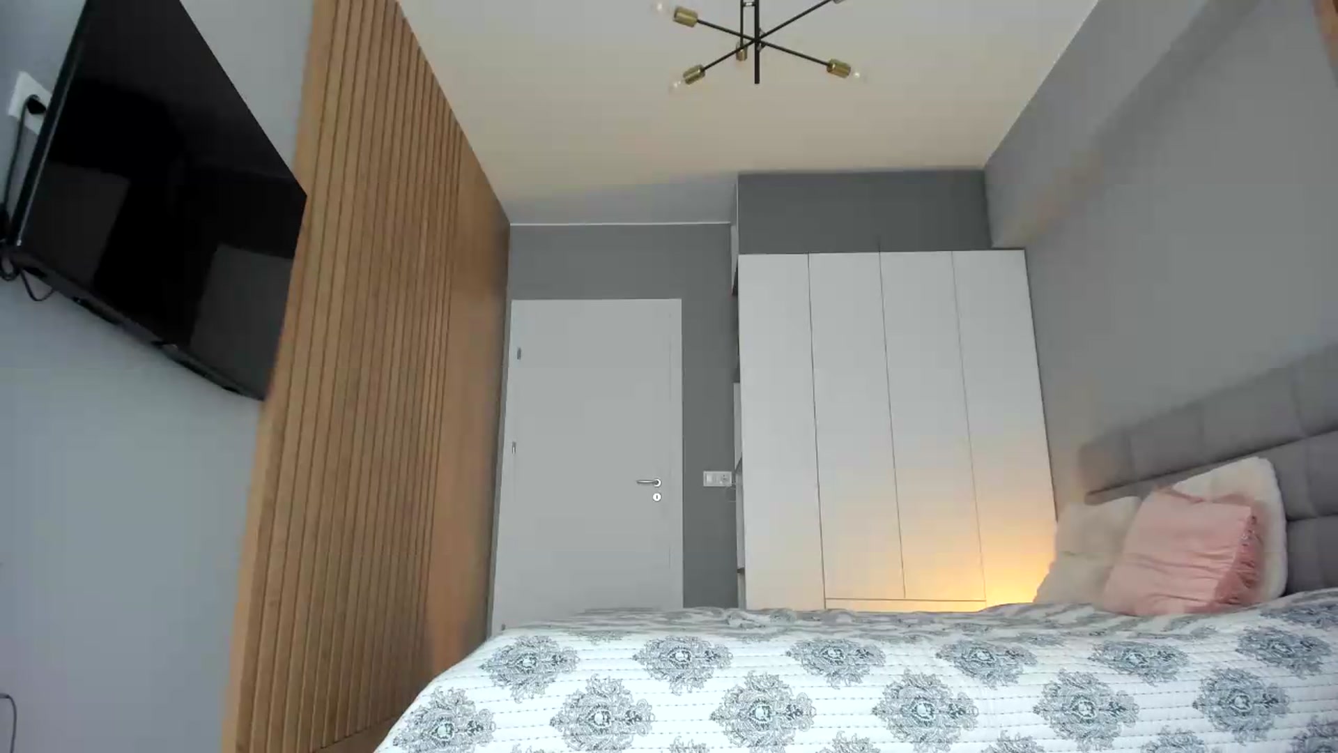 Gallery image thumbnail from DennyA's myfreecams stream on, 06/23/2026, 15:20 image 19 of 20