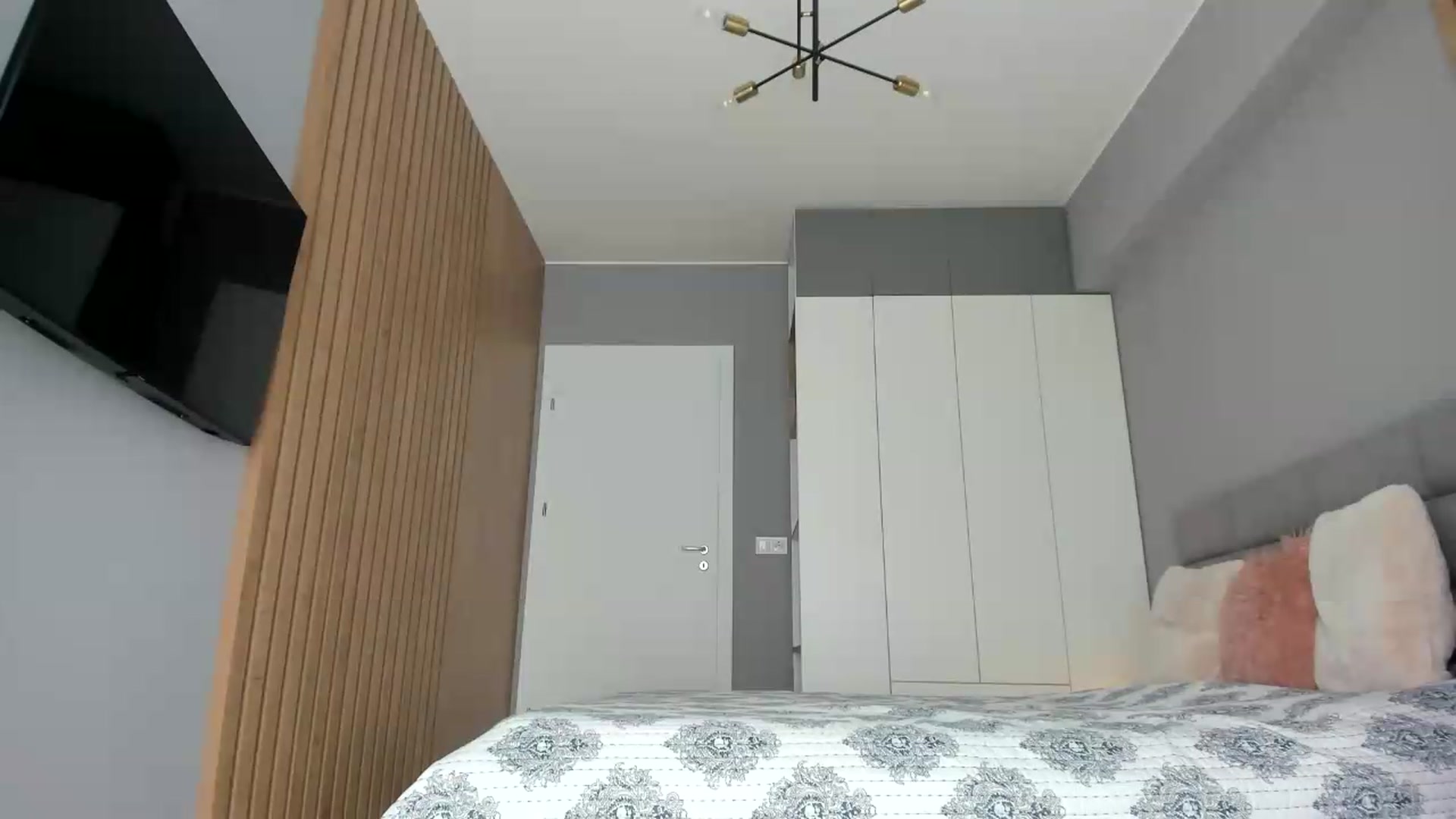 Gallery image thumbnail from DennyA's myfreecams stream on, 06/24/2026, 13:15 image 19 of 20
