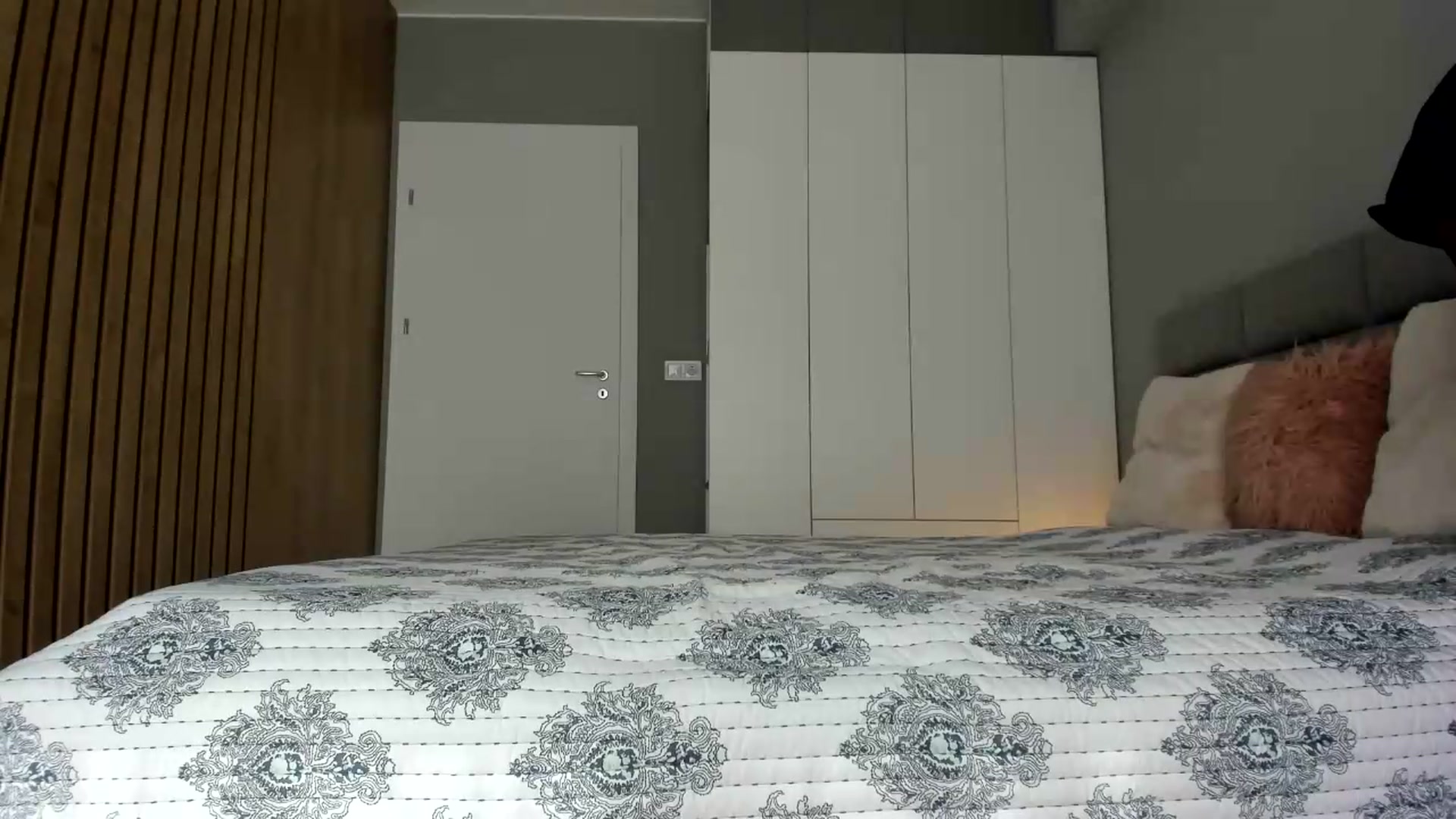Gallery image thumbnail from DennyA's myfreecams stream on, 07/10/2026, 15:01 image 12 of 20