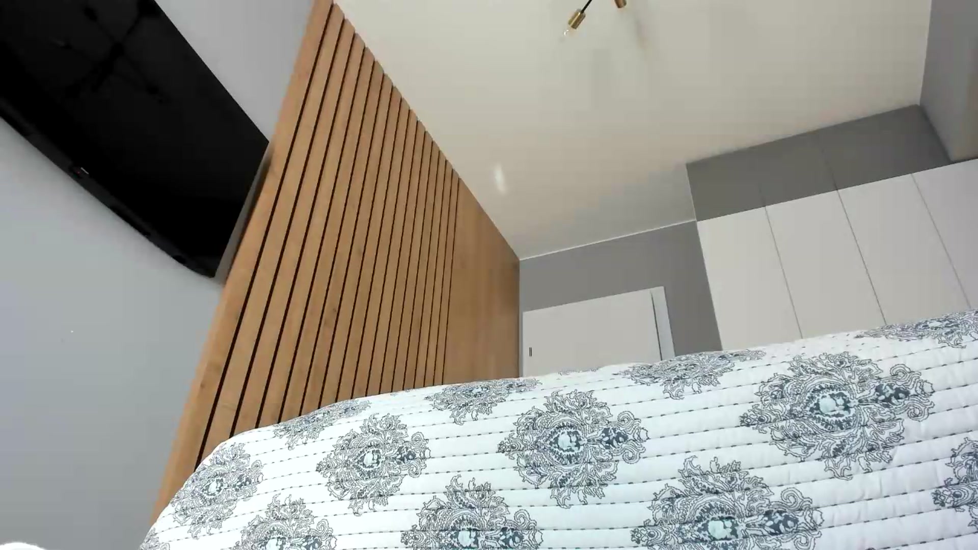 Gallery image thumbnail from DennyA's myfreecams stream on, 08/10/2026, 15:39 image 6 of 20