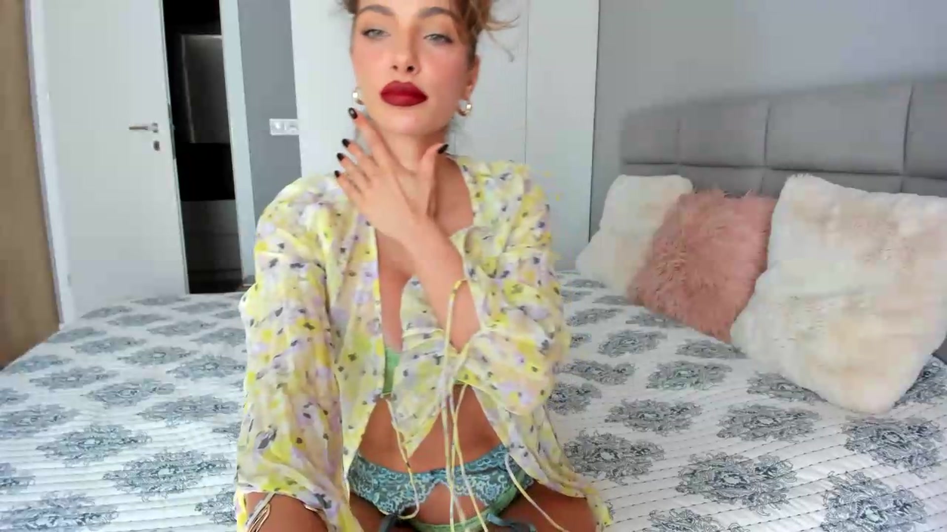 Gallery image thumbnail from DennyA's myfreecams stream on, 08/28/2026, 13:50 image 16 of 20