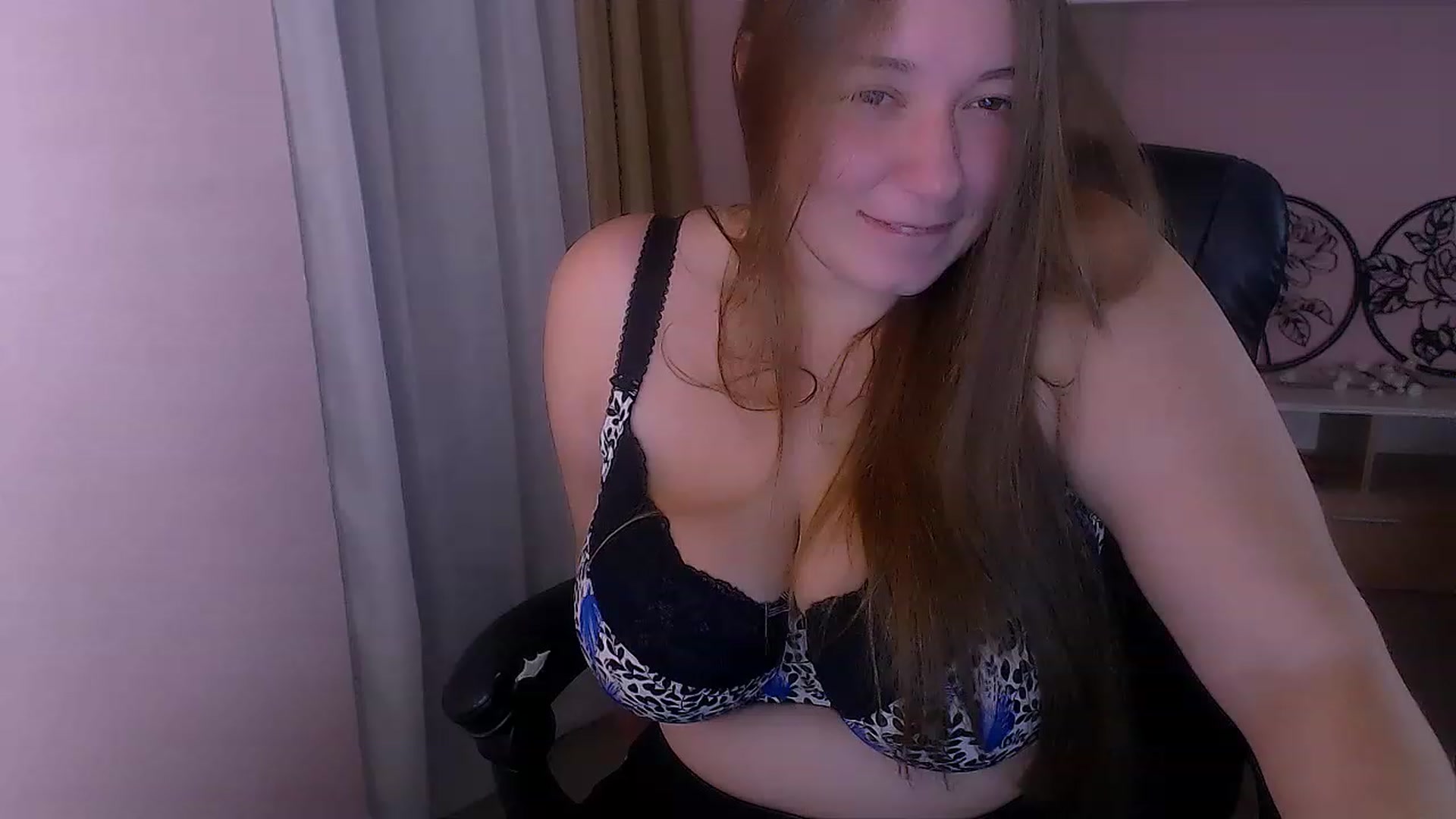 Gallery image thumbnail from Depraved_Kate's myfreecams stream on, 12/08/2022, 14:16 image 12 of 20