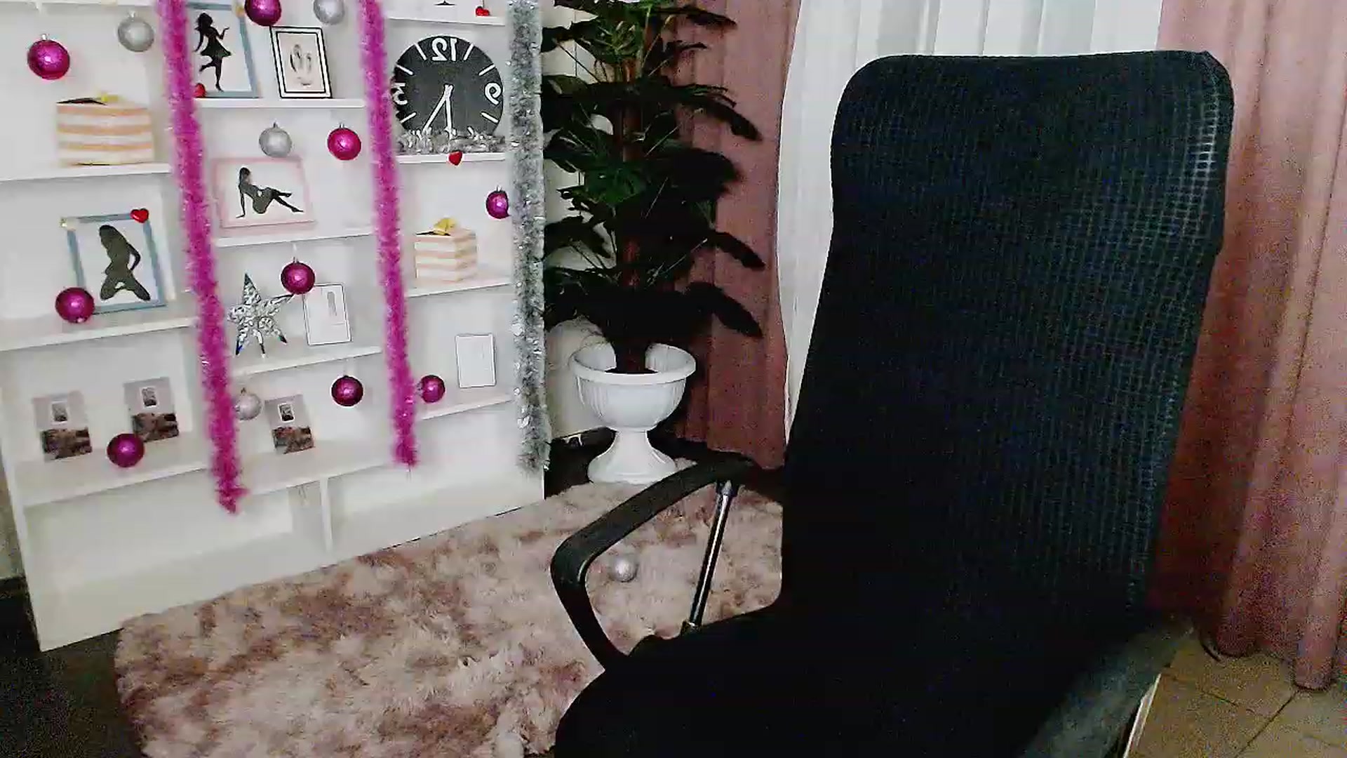 Gallery image thumbnail from Depraved_Kate's myfreecams stream on, 12/23/2022, 14:07 image 20 of 20