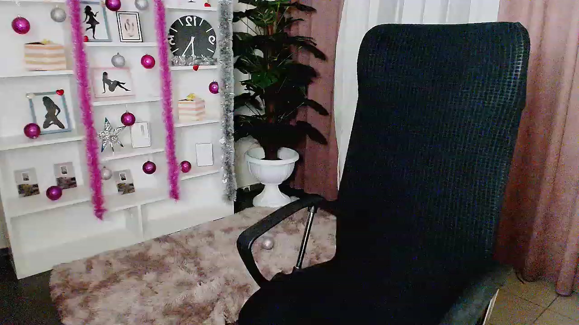 Gallery image thumbnail from Depraved_Kate's myfreecams stream on, 12/23/2022, 14:07 image 19 of 20