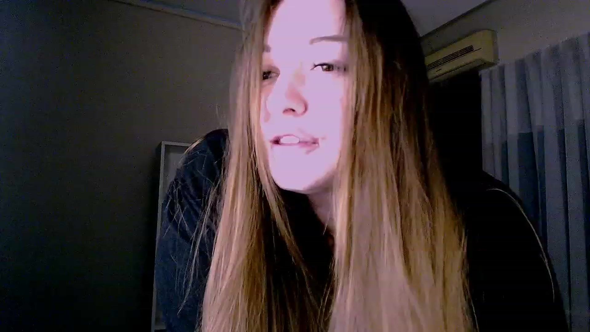 Gallery image thumbnail from Depraved_Kate's myfreecams stream on, 04/21/2023, 17:17 image 14 of 20