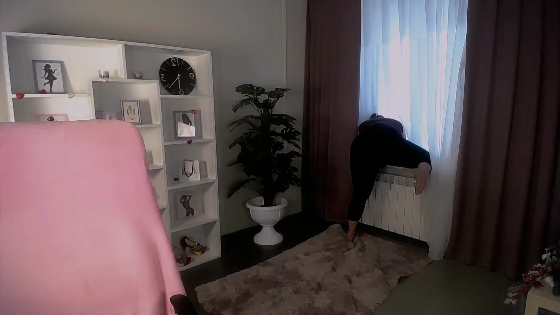 Gallery image thumbnail from Depraved_Kate's myfreecams stream on, 05/22/2024, 14:16 image 12 of 20