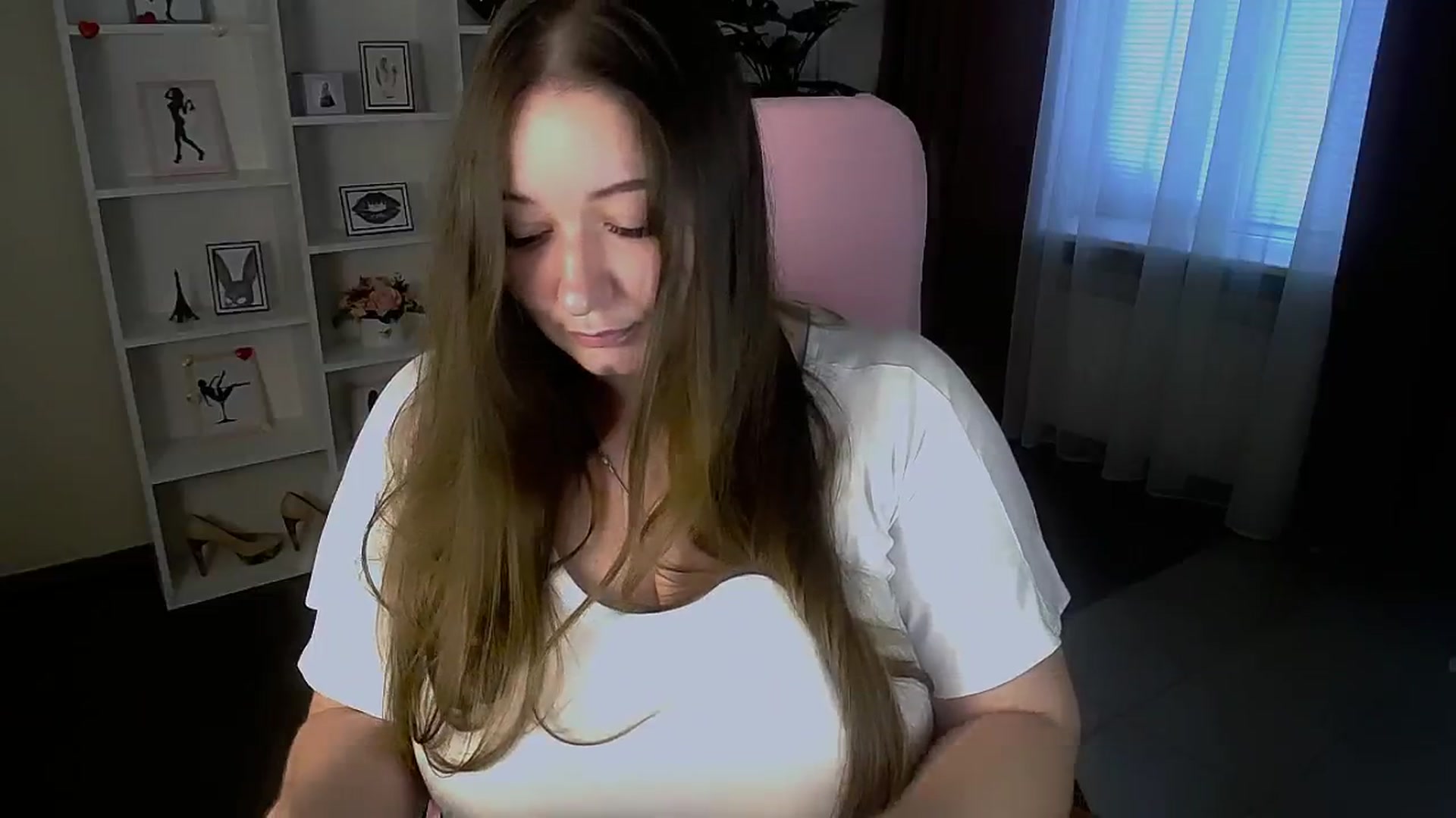 Gallery image thumbnail from Depraved_Kate's myfreecams stream on, 06/21/2024, 12:47 image 15 of 20