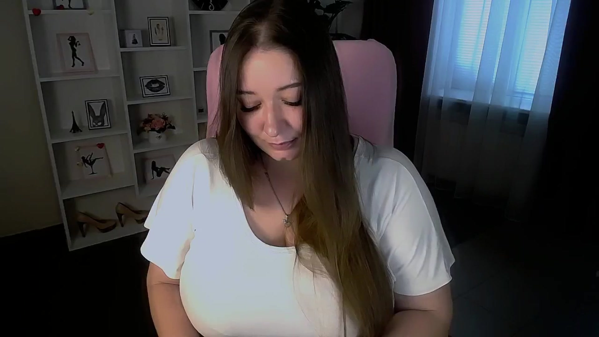Gallery image thumbnail from Depraved_Kate's myfreecams stream on, 06/21/2024, 12:47 image 7 of 20