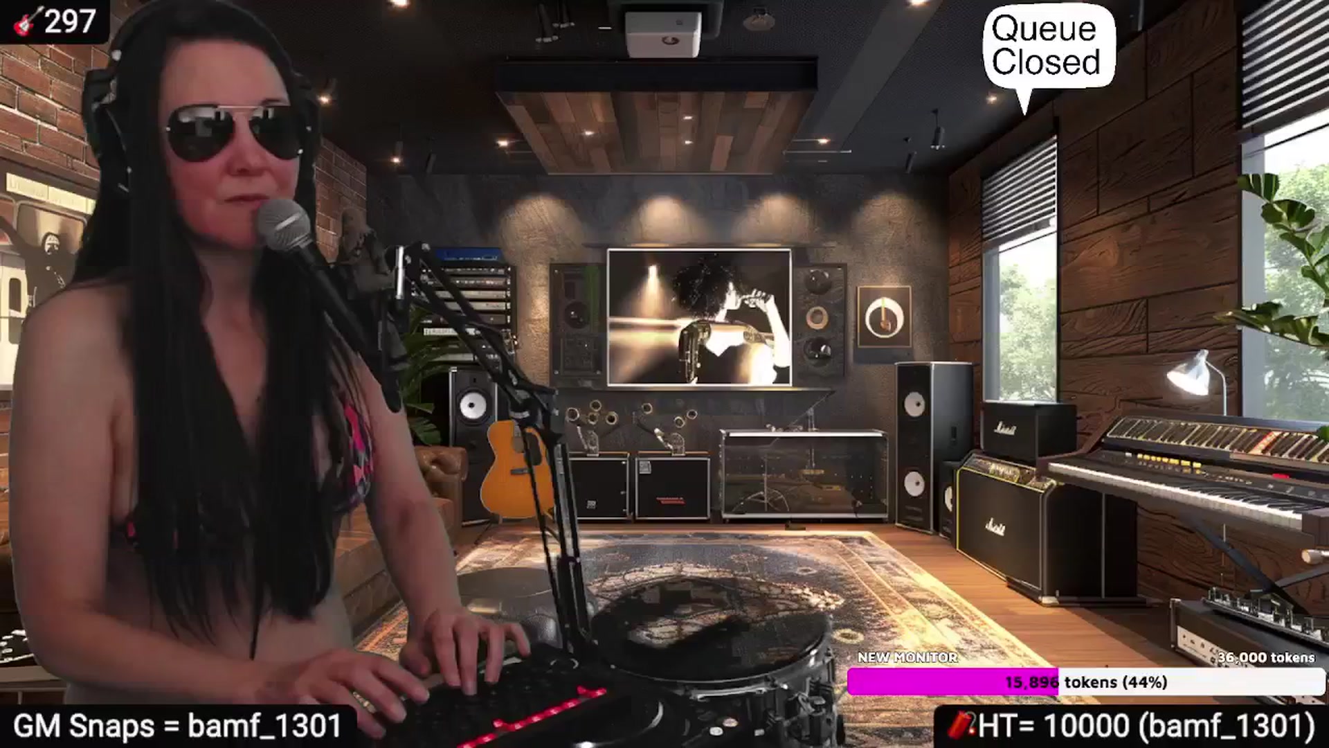 Gallery image thumbnail from DesZeppelin's myfreecams stream on, 05/23/2024, 07:46 image 15 of 20