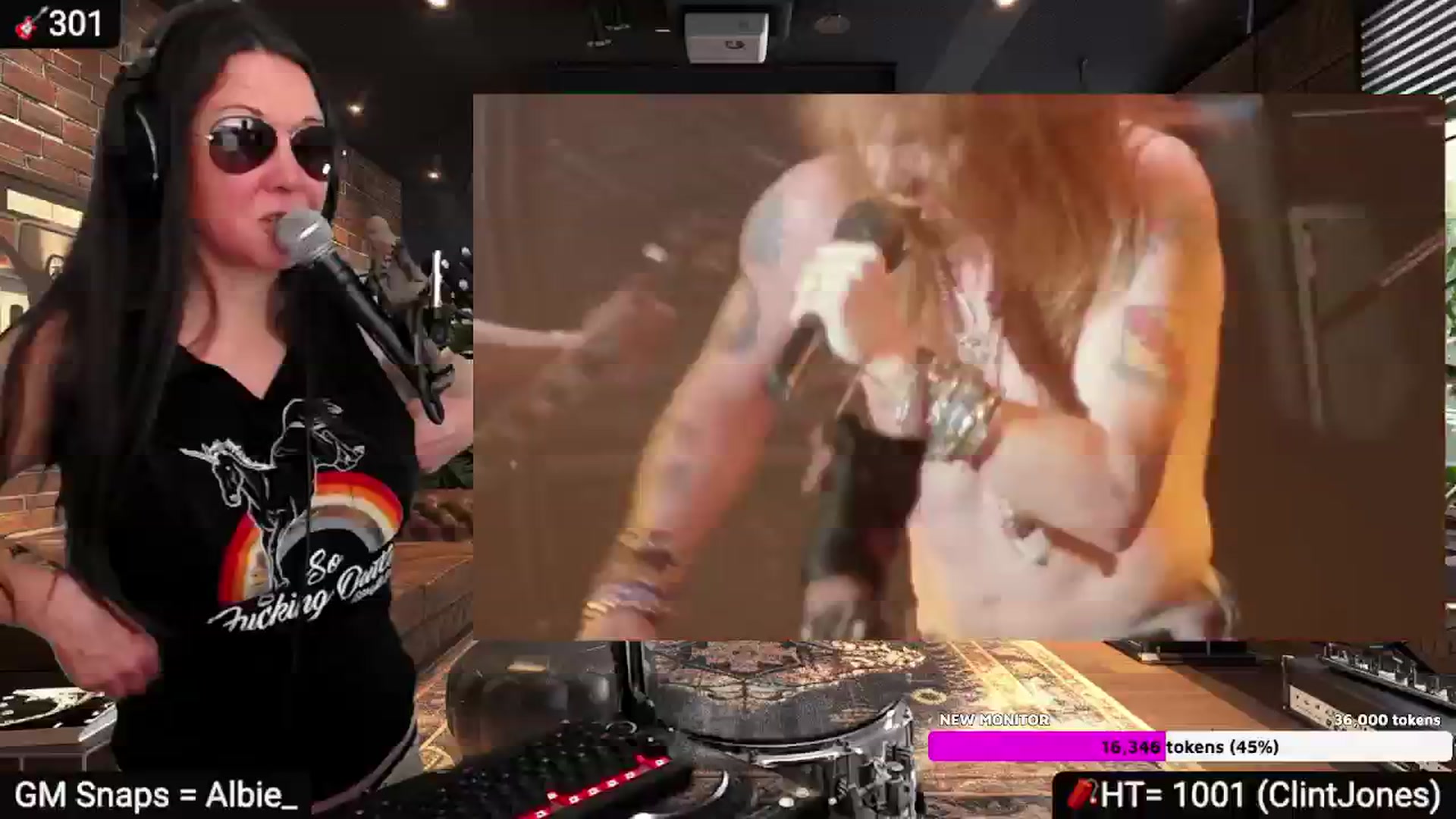 Gallery image thumbnail from DesZeppelin's myfreecams stream on, 05/26/2024, 07:47 image 1 of 20