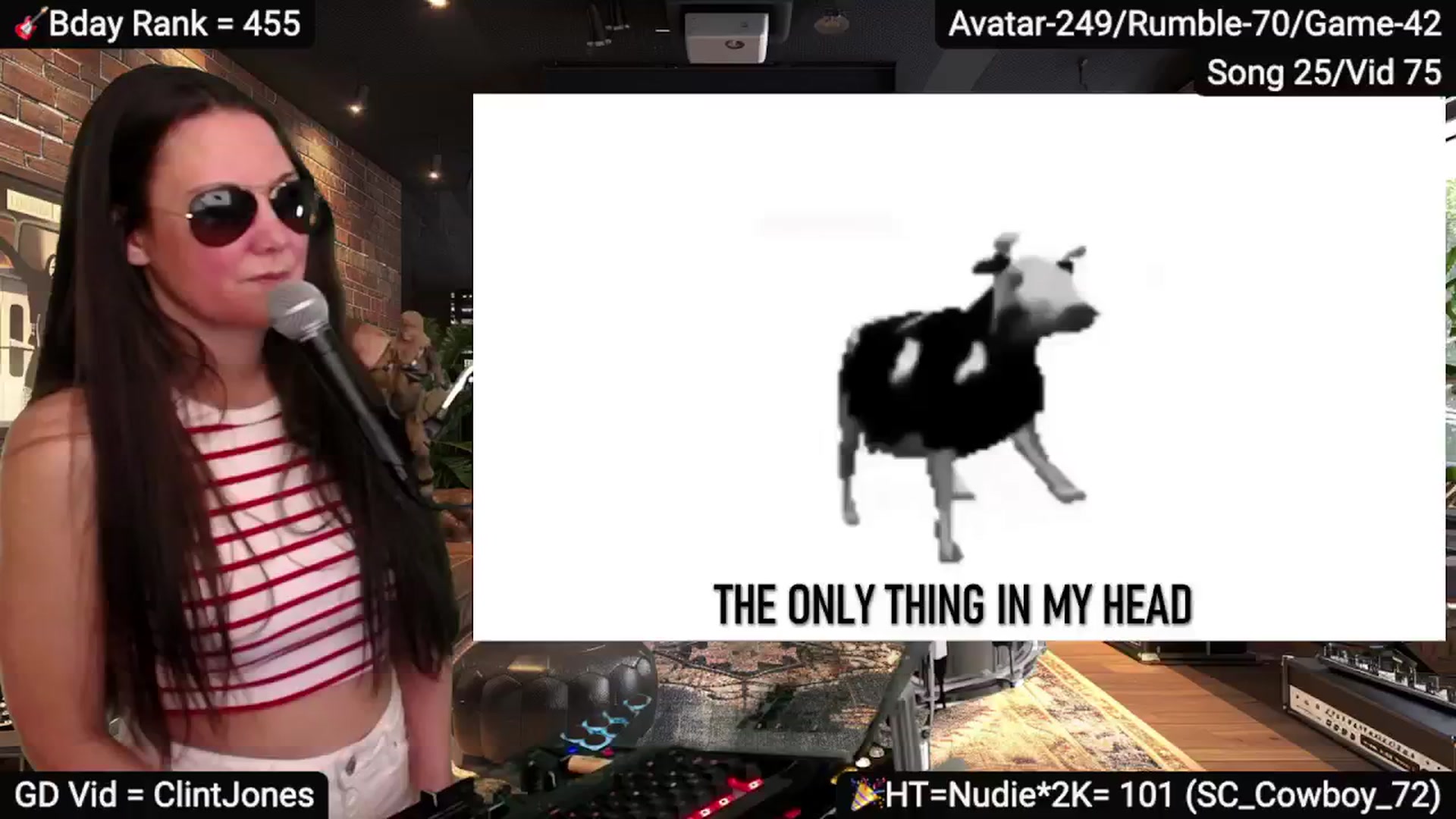 Gallery image thumbnail from DesZeppelin's myfreecams stream on, 06/18/2024, 08:32 image 8 of 20